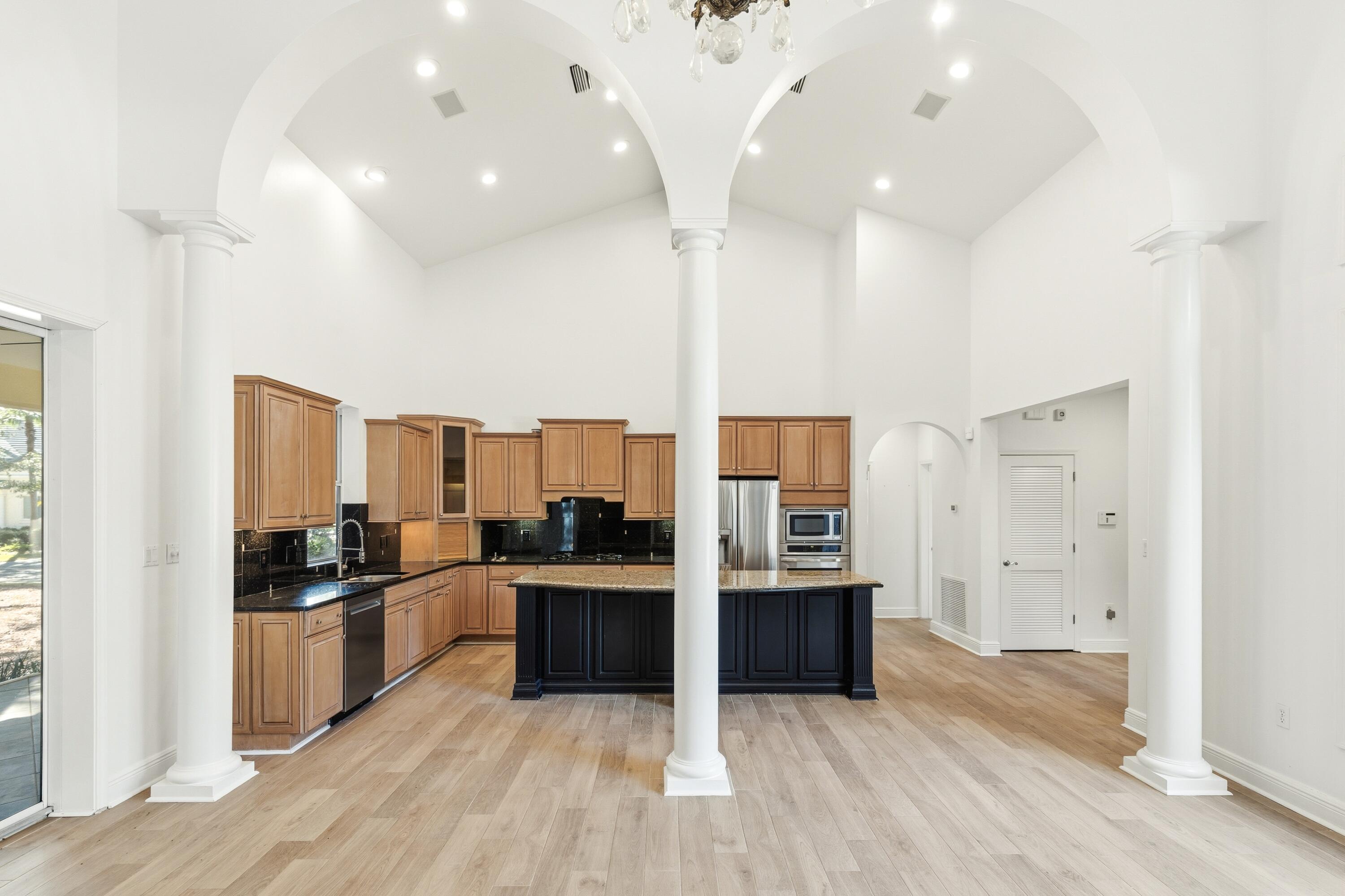 BURNT PINE - Residential Lease
