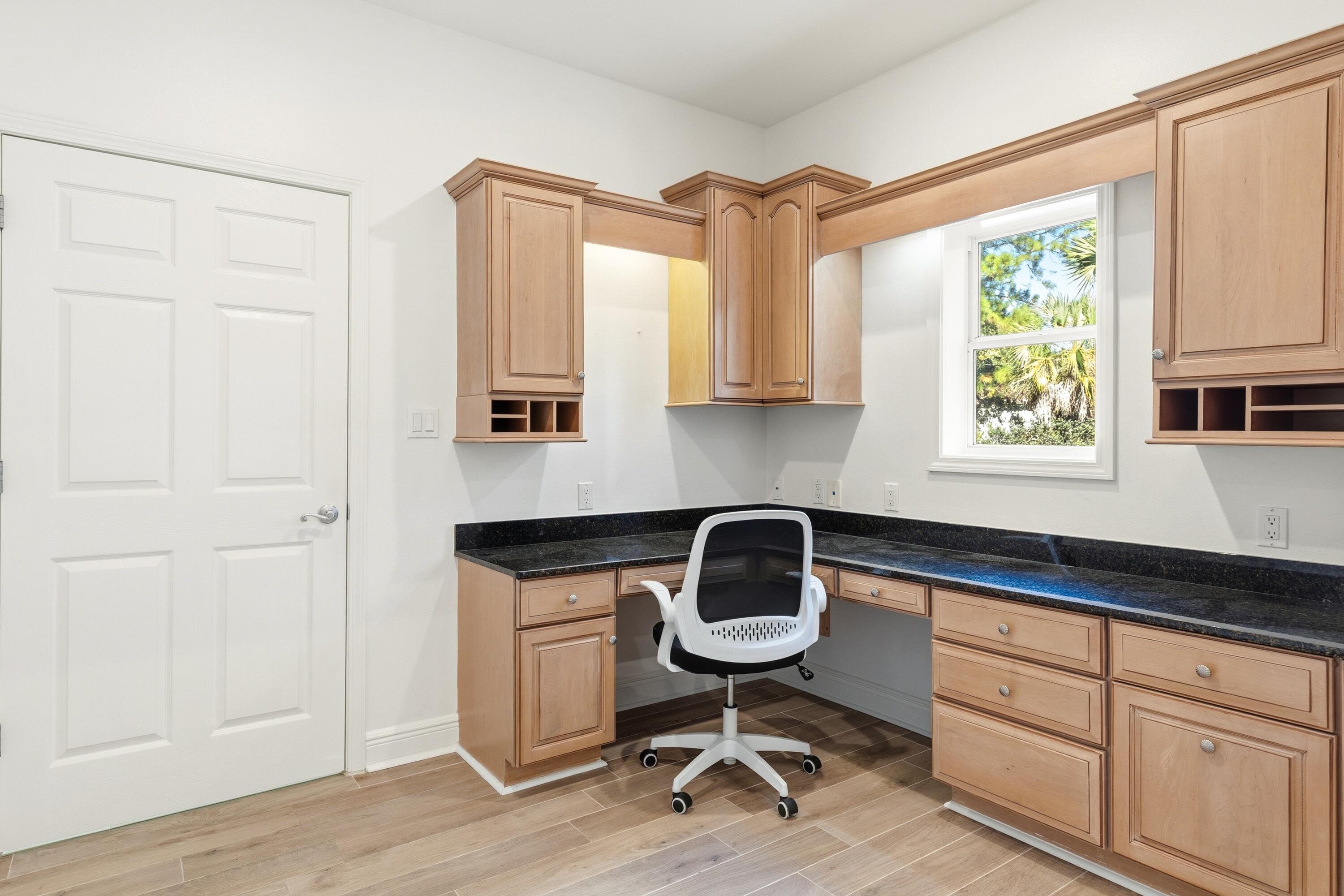 BURNT PINE - Residential Lease