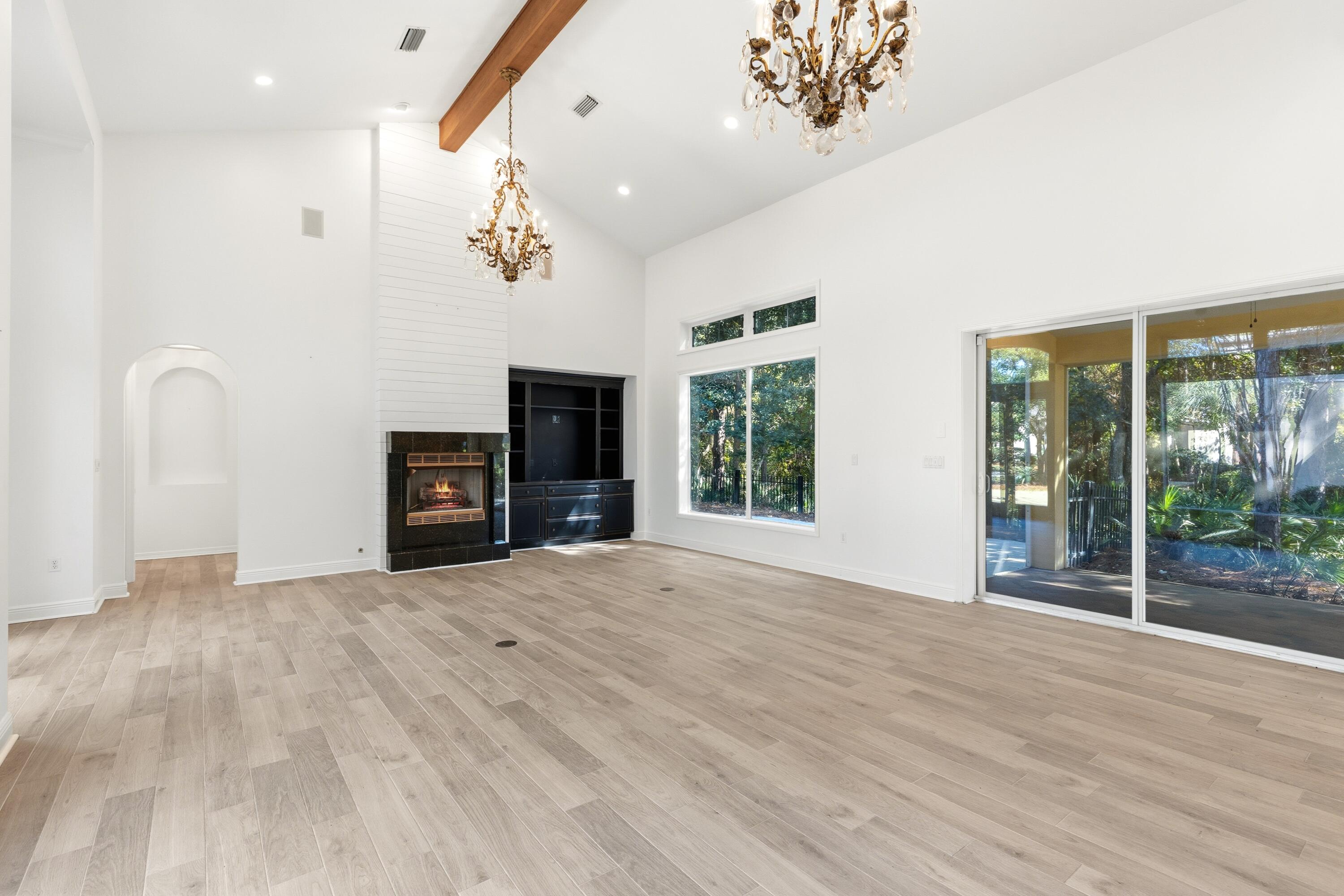 BURNT PINE - Residential Lease
