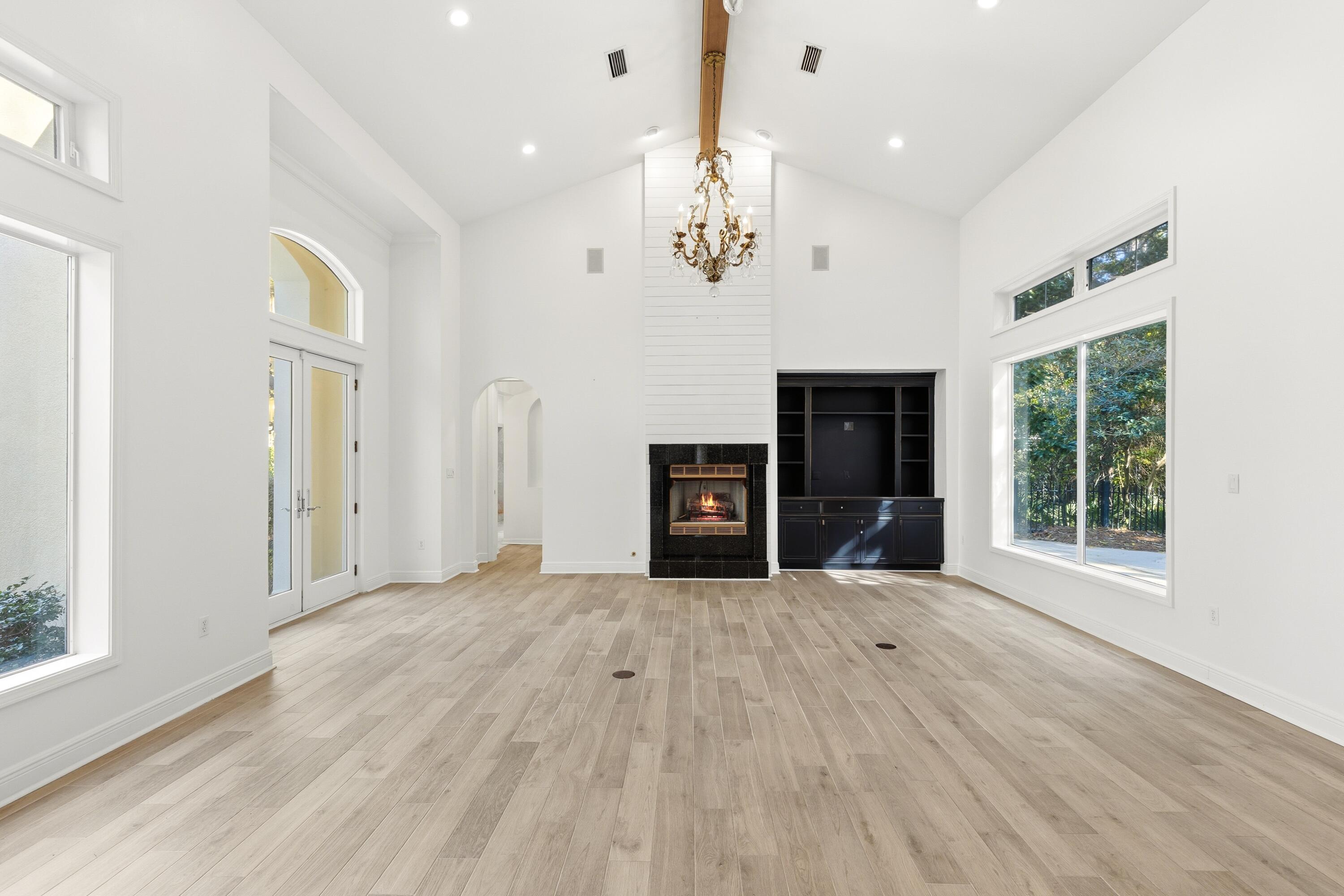 BURNT PINE - Residential Lease