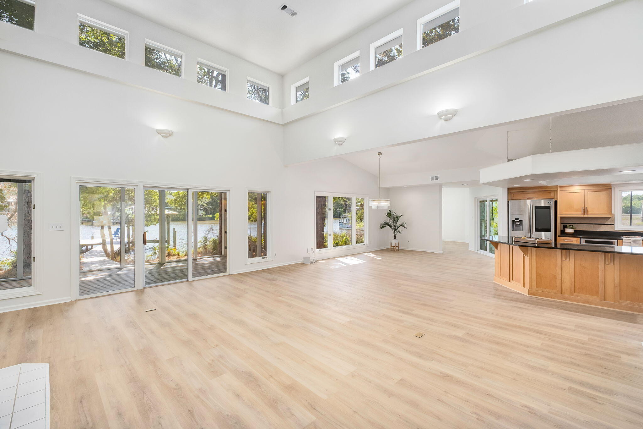 WOODLAND BAYOU ESTATES - Residential