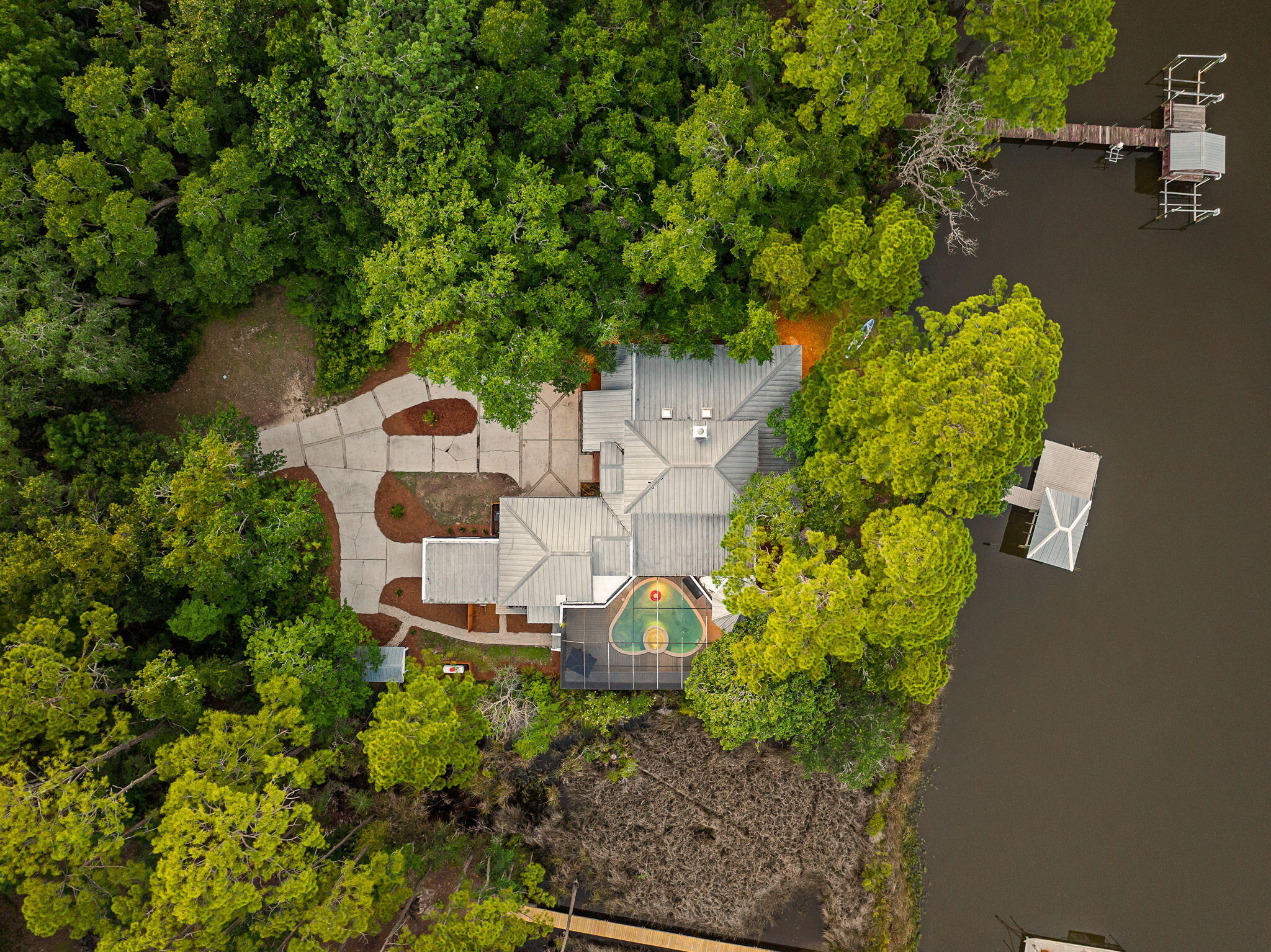 WOODLAND BAYOU ESTATES - Residential