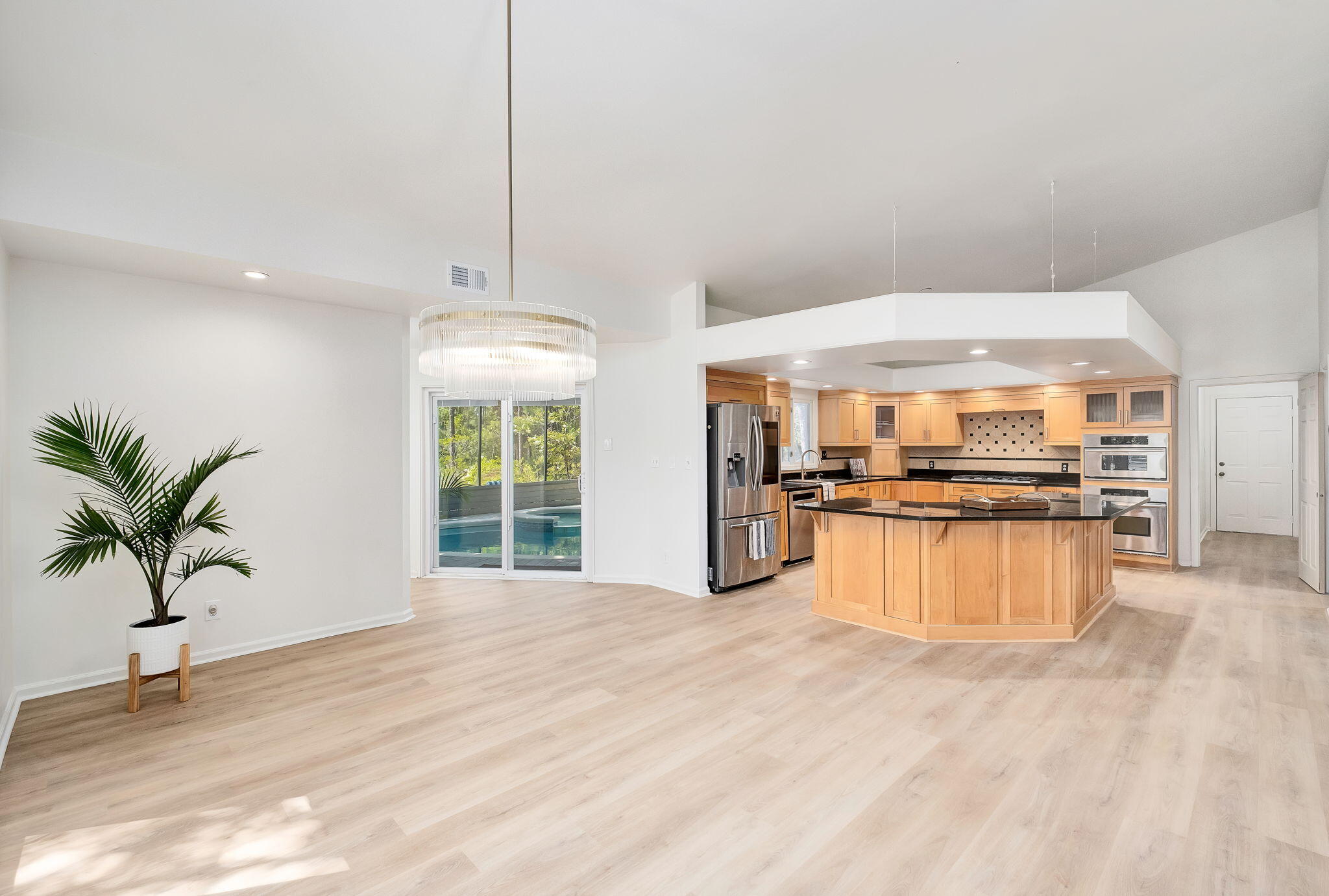 WOODLAND BAYOU ESTATES - Residential