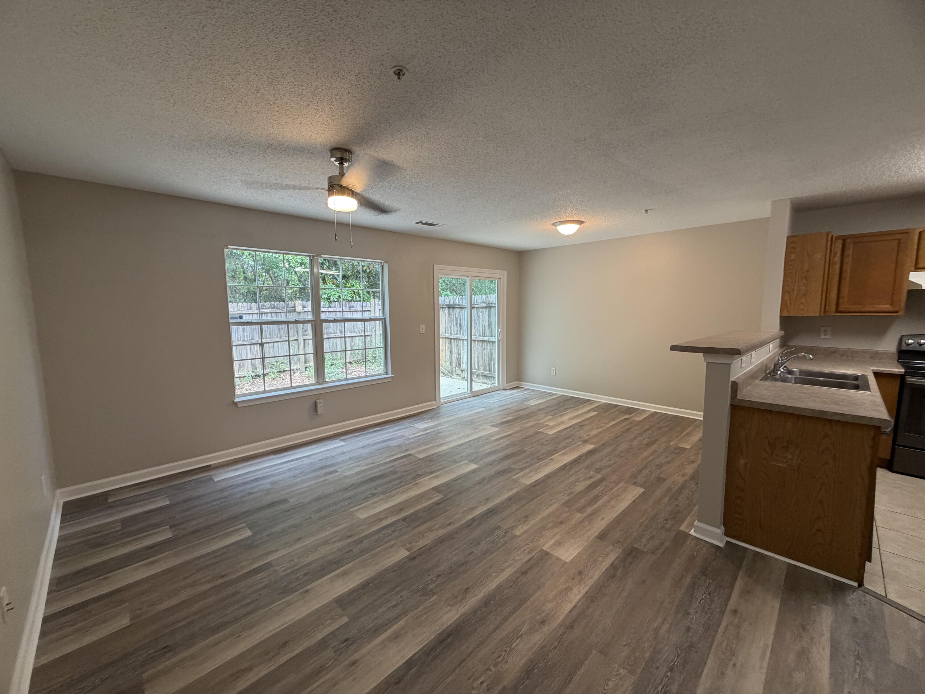 ROLLING PINES - Residential Lease