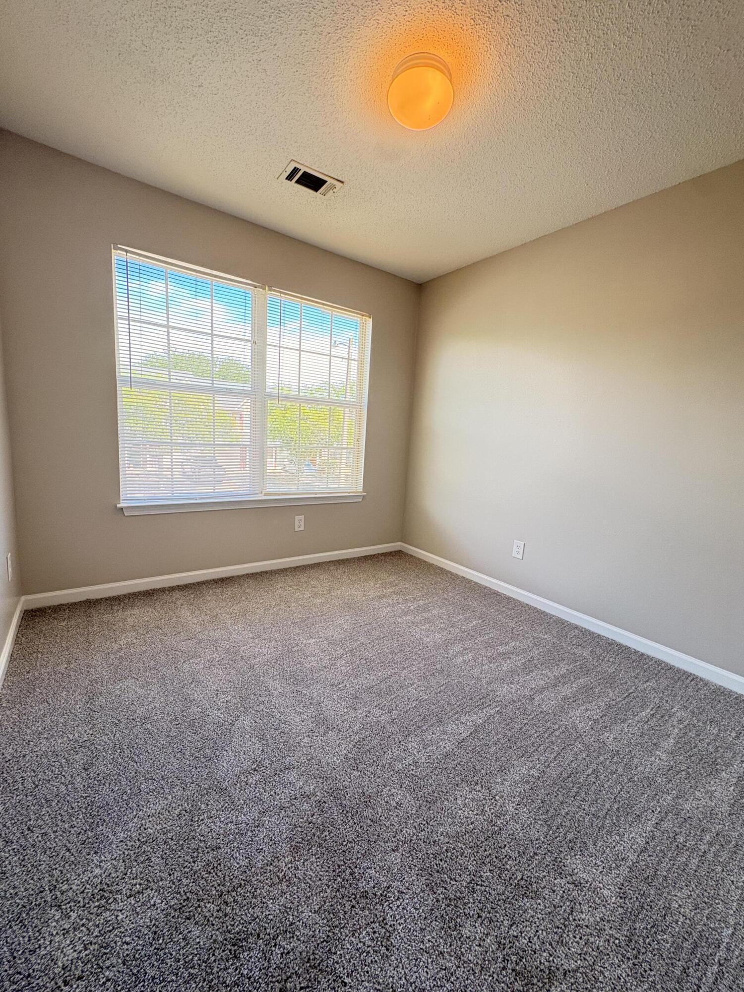 ROLLING PINES - Residential Lease