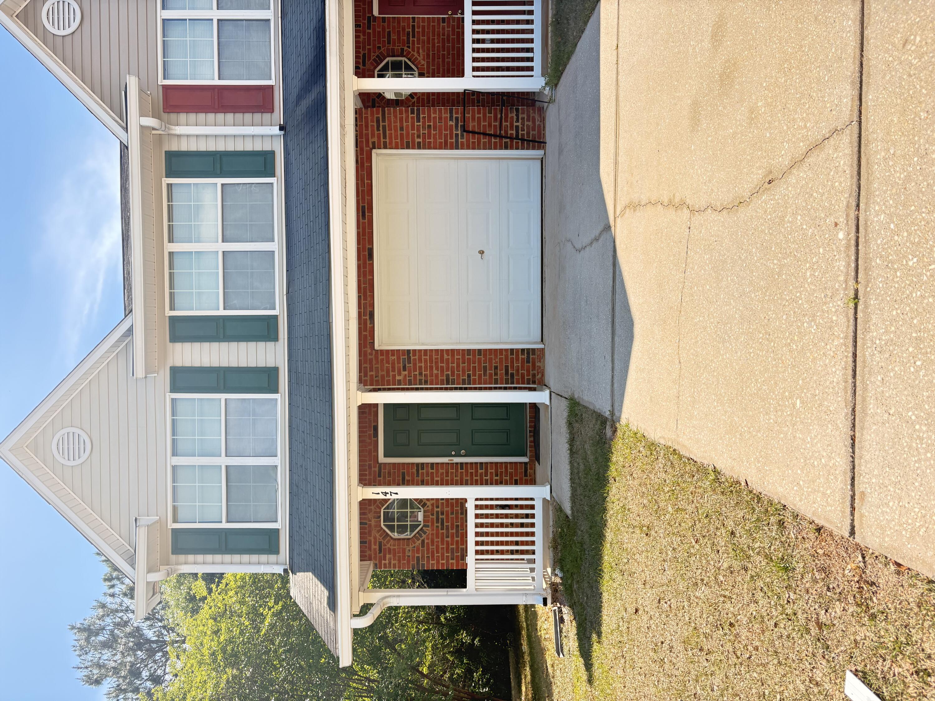 ROLLING PINES - Residential Lease