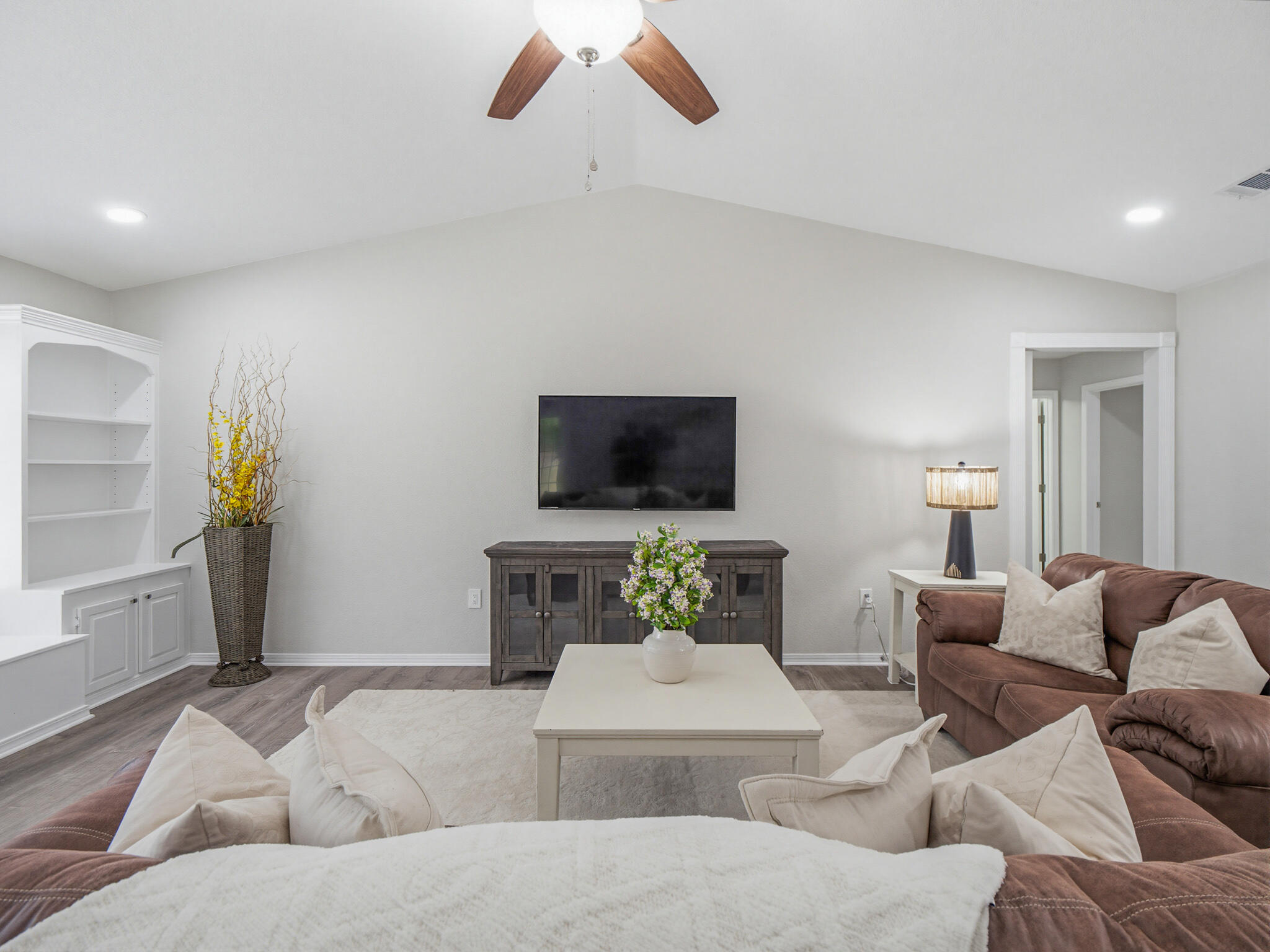 LAKEPOINT S/D PH 1 - Residential