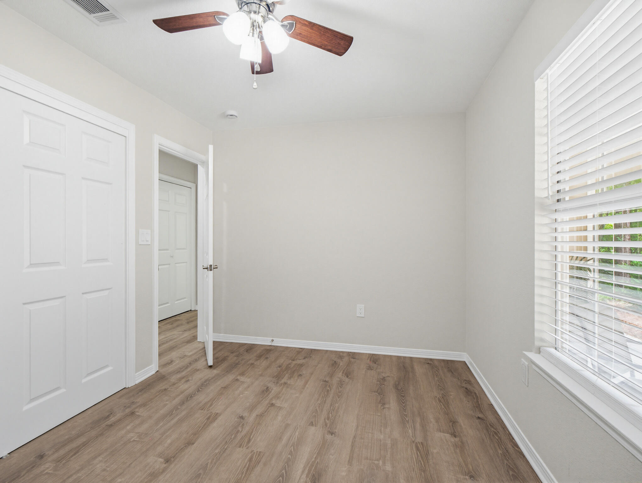 LAKEPOINT S/D PH 1 - Residential
