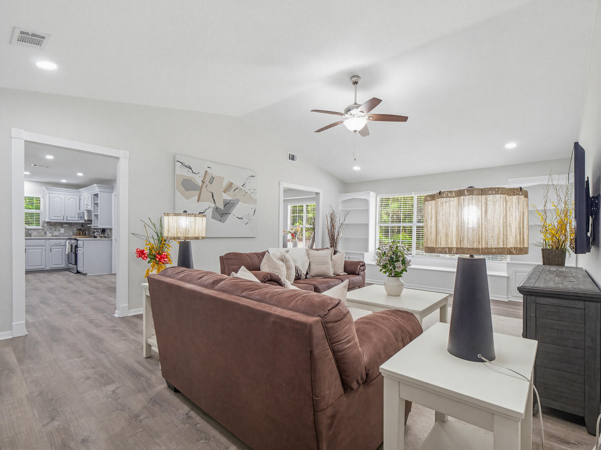LAKEPOINT S/D PH 1 - Residential