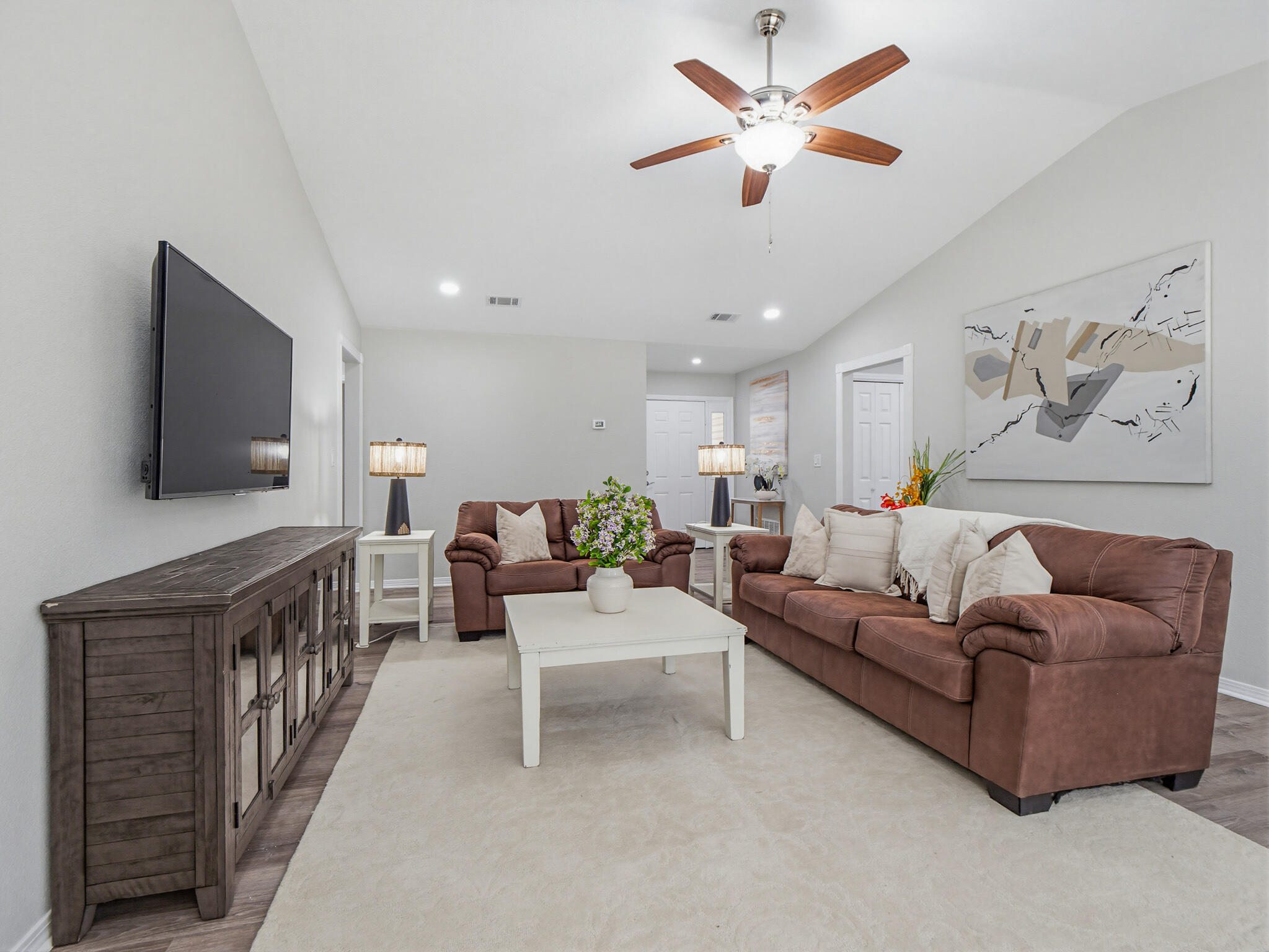 LAKEPOINT S/D PH 1 - Residential