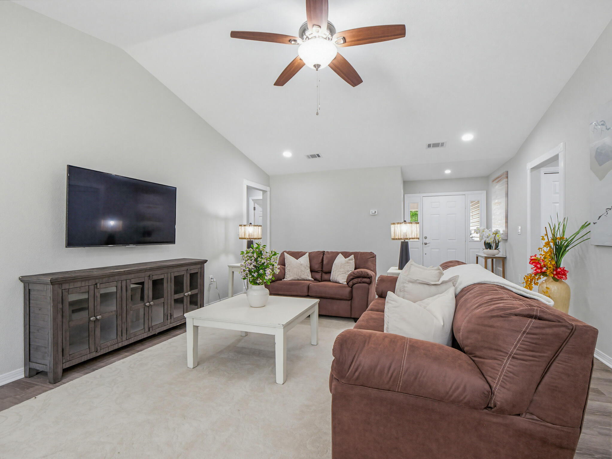 LAKEPOINT S/D PH 1 - Residential
