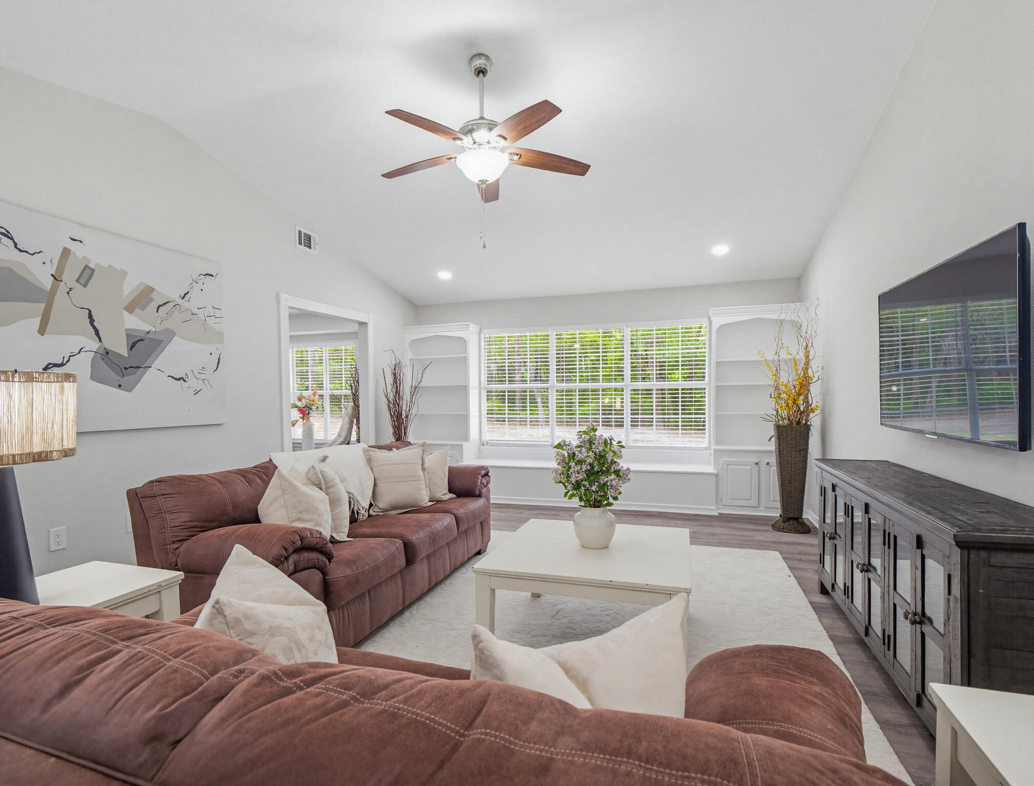 LAKEPOINT S/D PH 1 - Residential