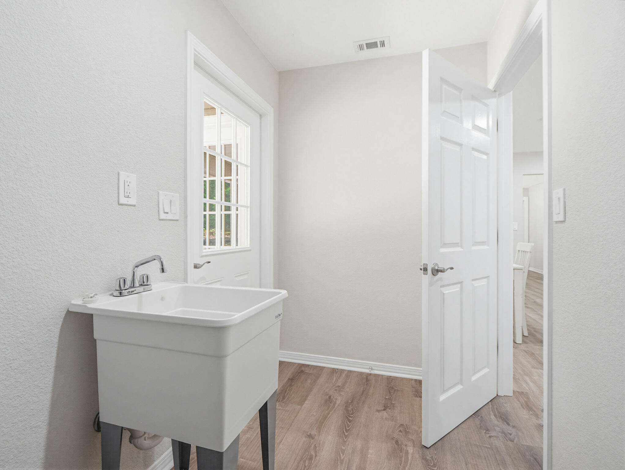 LAKEPOINT S/D PH 1 - Residential
