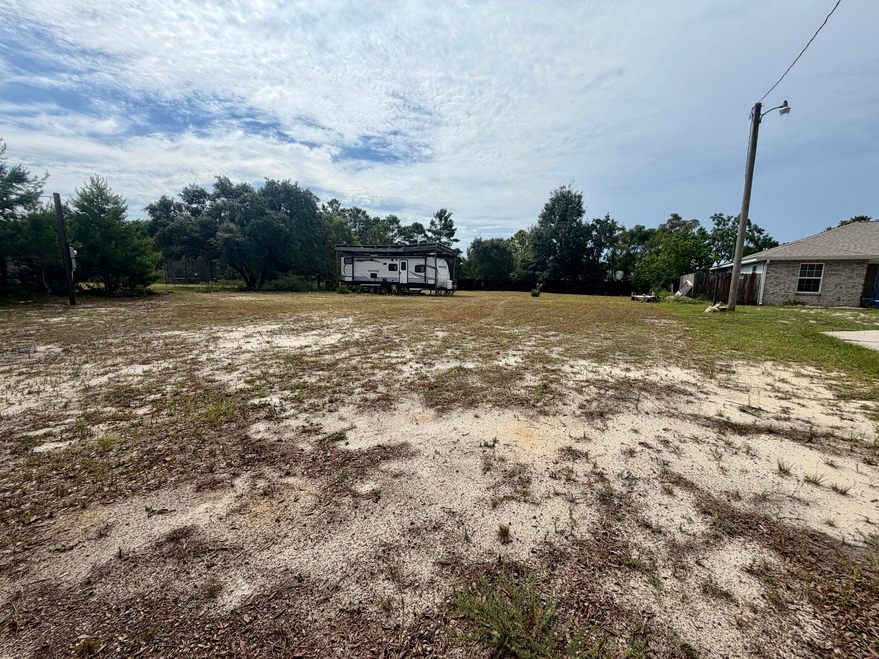 NAVARRE 1ST ADD LOT 5 BLK 9 AS DES IN OR 4018 PG 1986 - Land