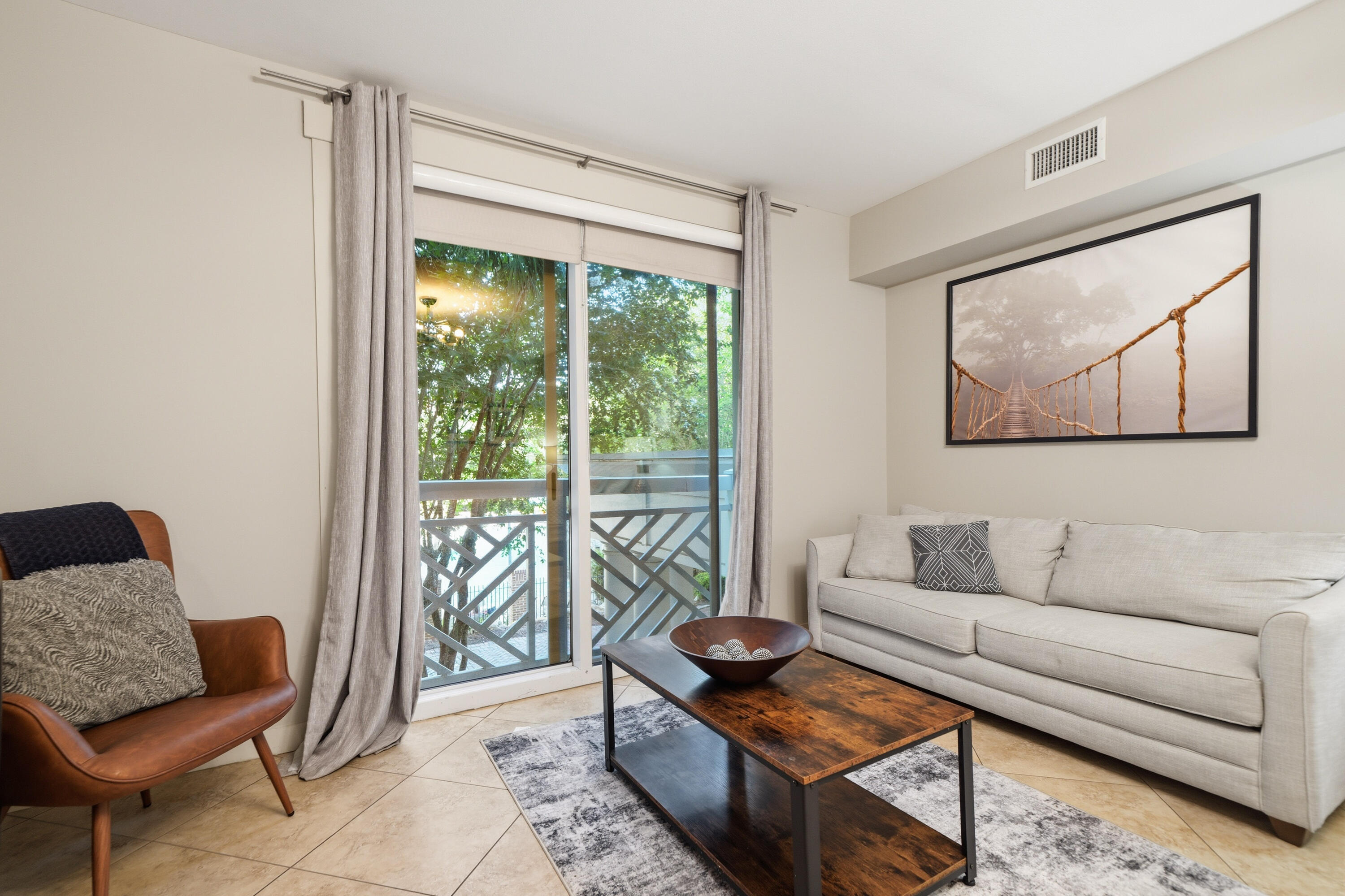 BAHIA CONDO - Residential