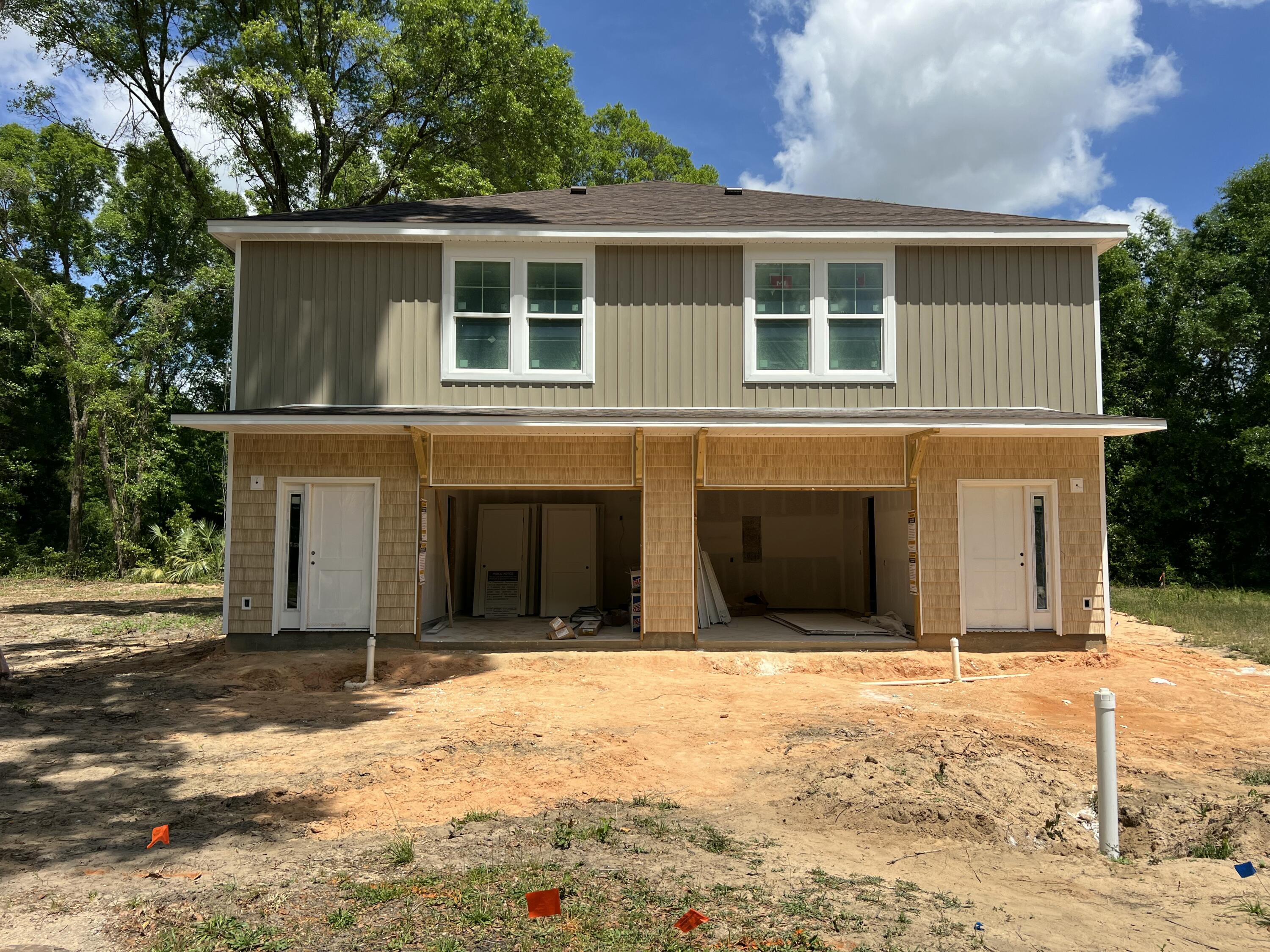 NEW NEW NEW ! Perfect opportunity to start investing in real estate,
Whether you're a first time homebuyer or adding onto your portfolio, this self paying duplex will meet your needs ! Each unit is a two-story 3 bed, 2.5 bath standard sized home.  Expected to be finished by end of summer 2026, so be the first one in !
***Seller offering $10,000 towards buyers closing costs***