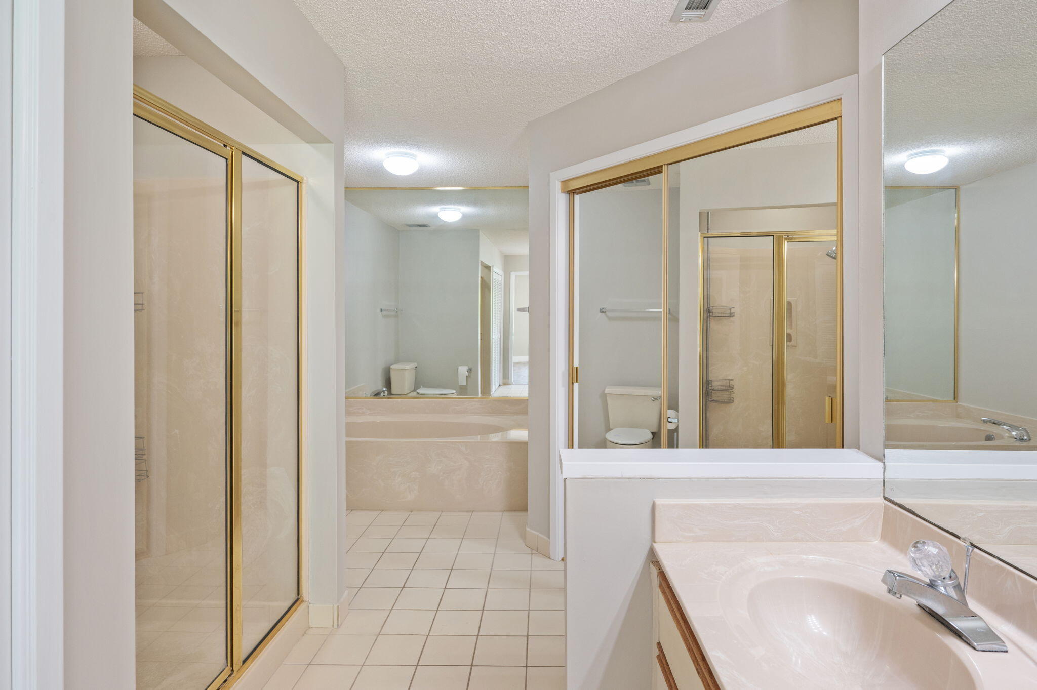 GLENEAGLES GREEN BLUEWATER BAY 2 - Residential Lease