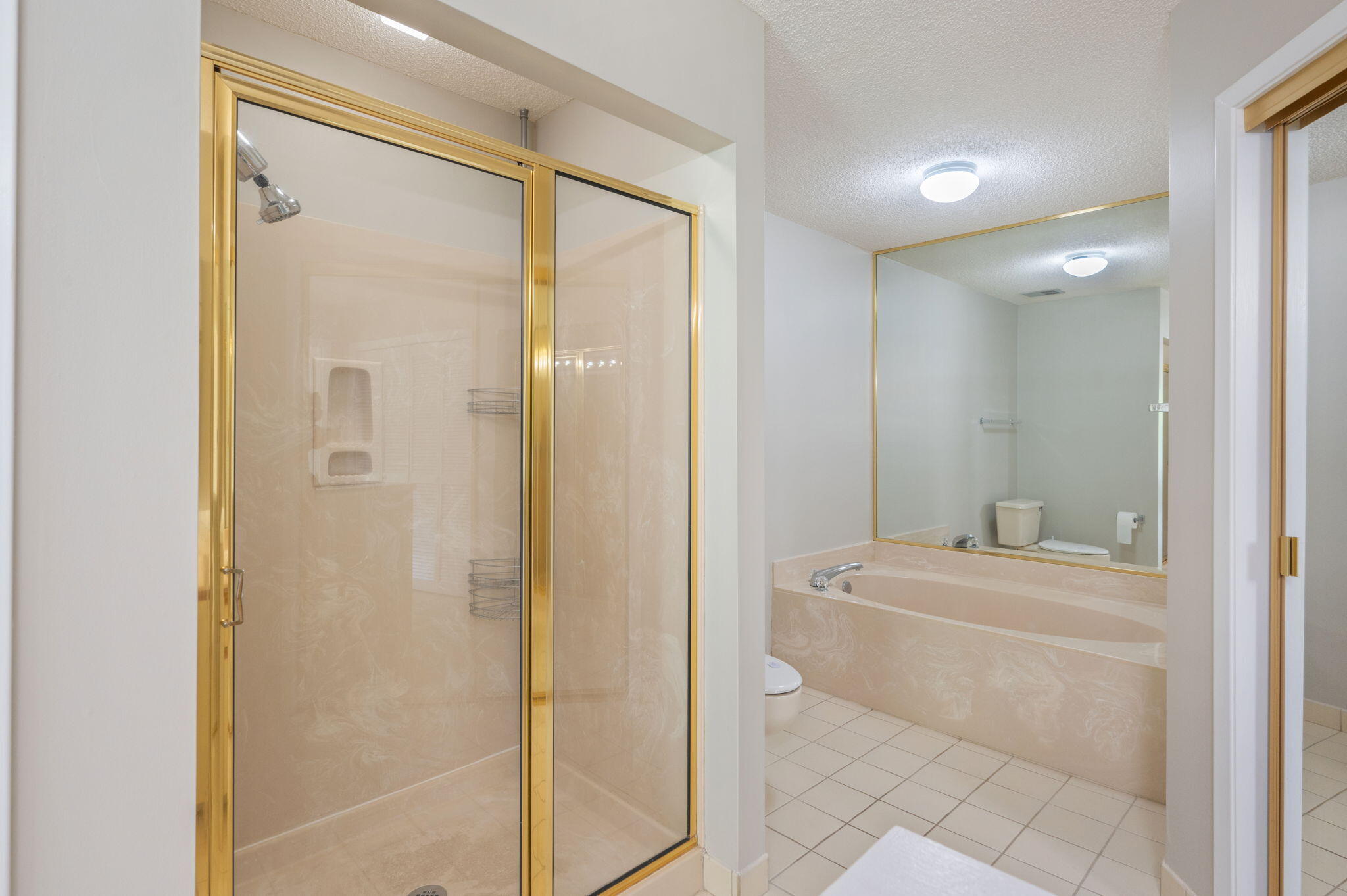 GLENEAGLES GREEN BLUEWATER BAY 2 - Residential Lease