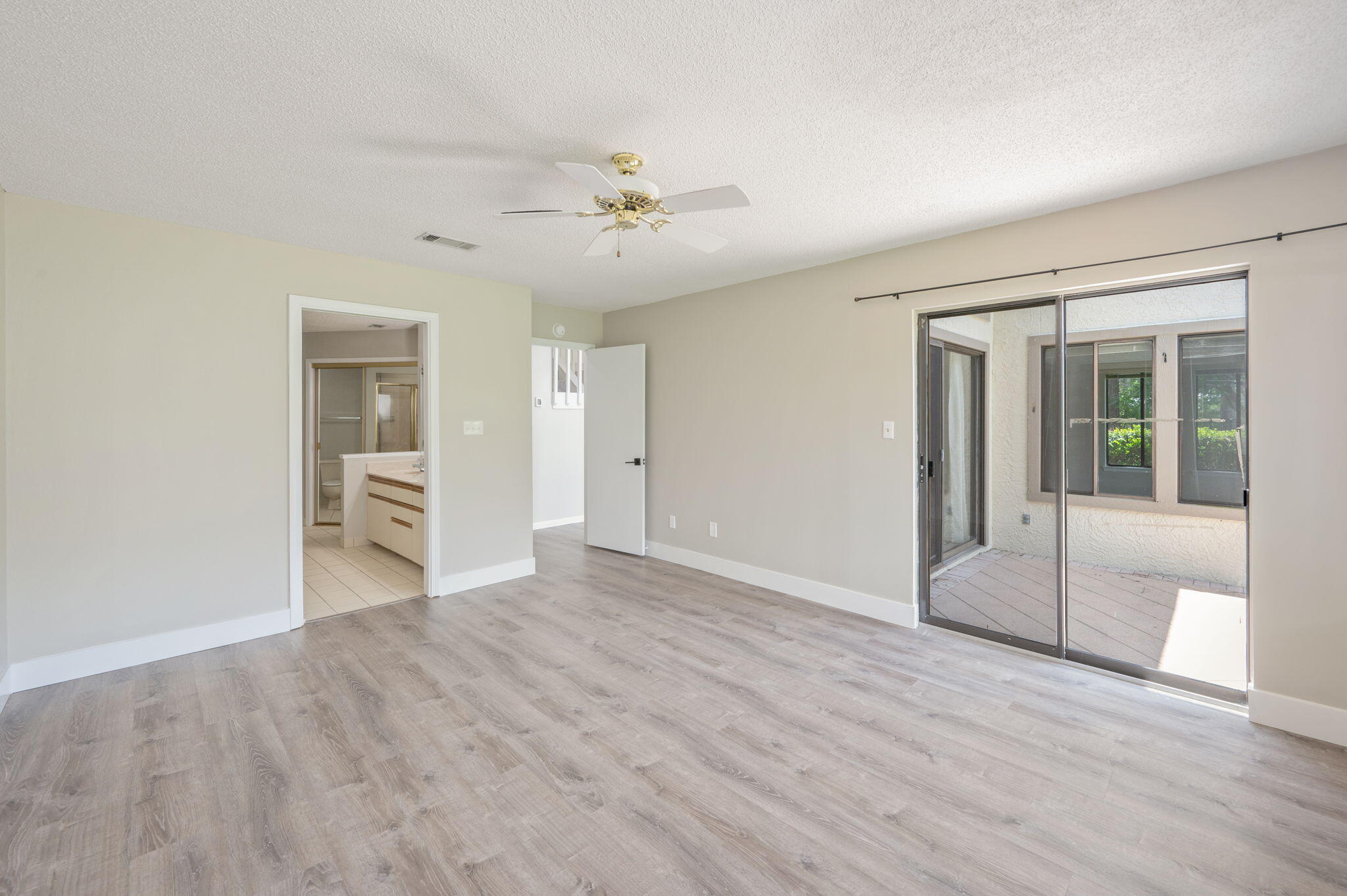 GLENEAGLES GREEN BLUEWATER BAY 2 - Residential Lease