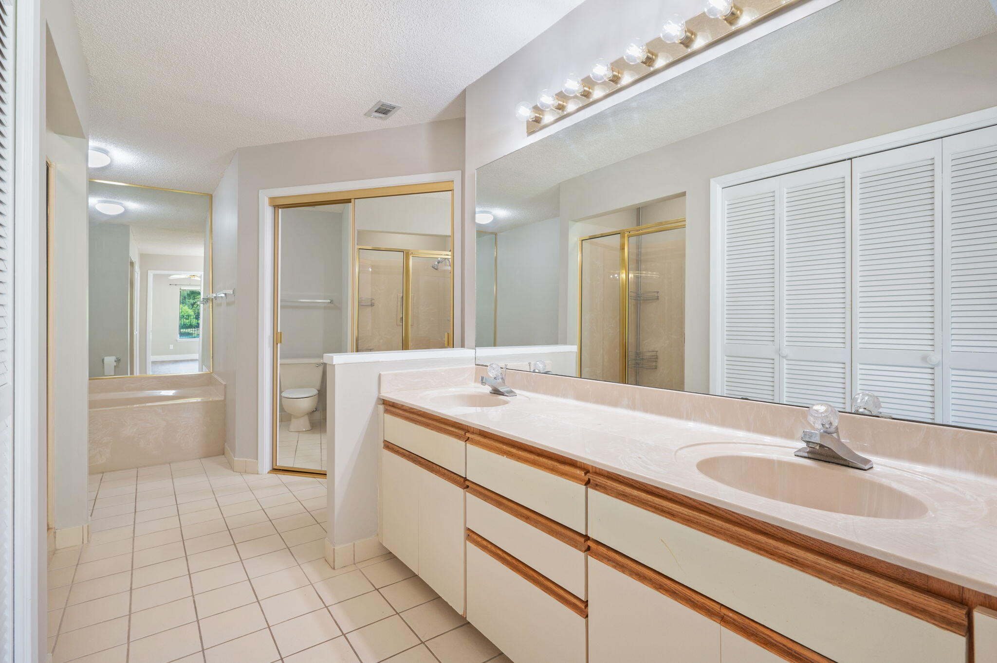 GLENEAGLES GREEN BLUEWATER BAY 2 - Residential Lease
