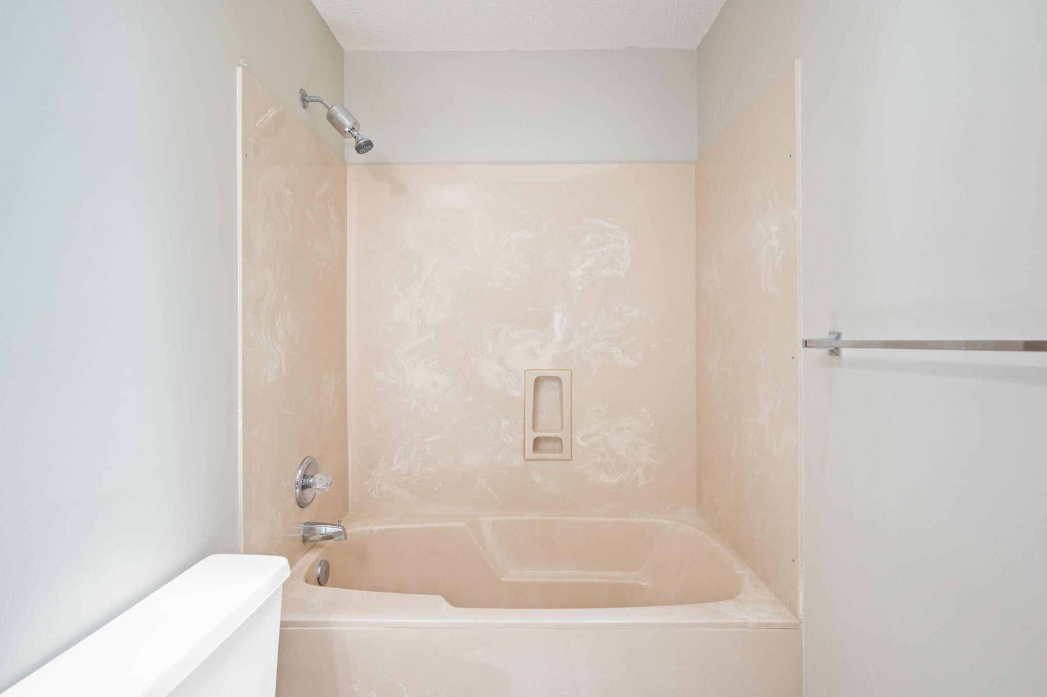 GLENEAGLES GREEN BLUEWATER BAY 2 - Residential Lease