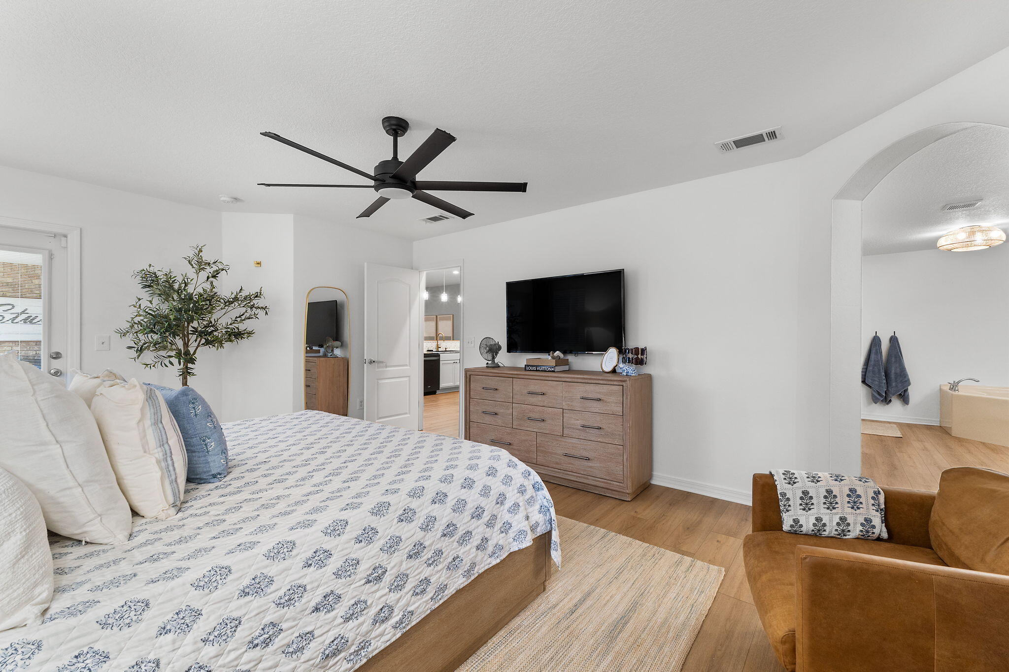 HOLLEY BY THE SEA - Residential