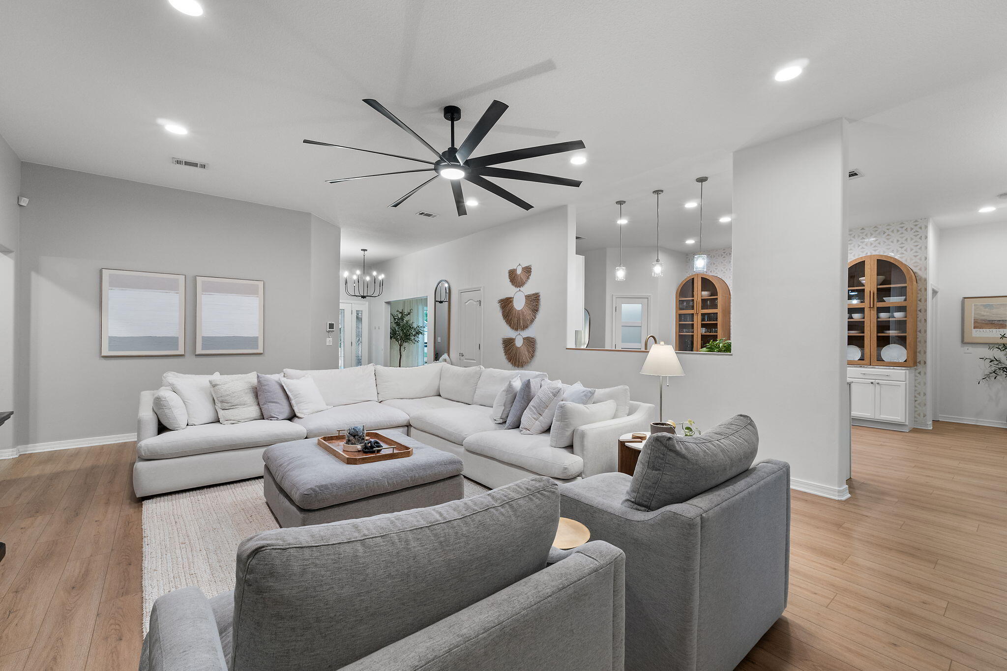 HOLLEY BY THE SEA - Residential