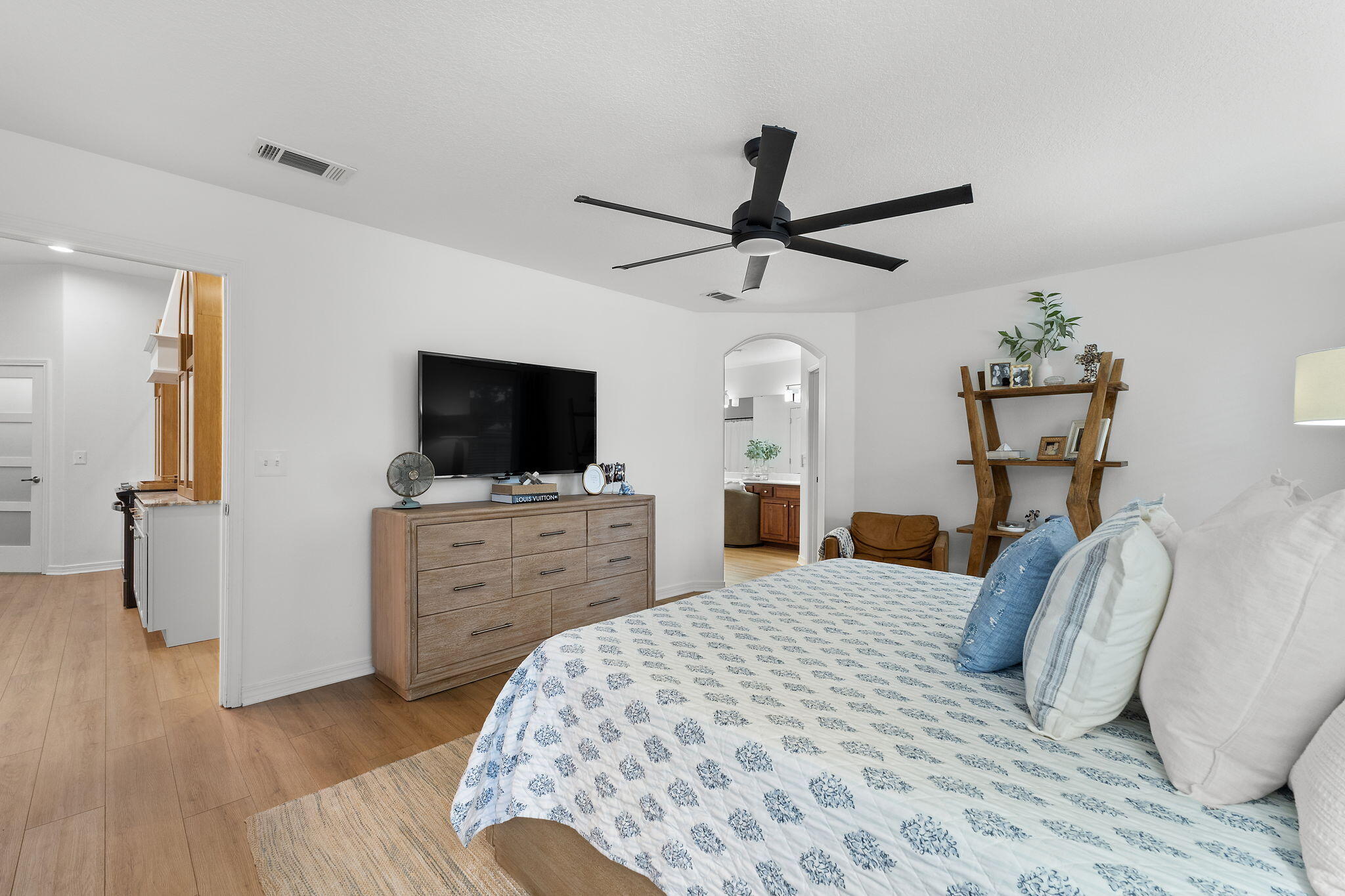 HOLLEY BY THE SEA - Residential