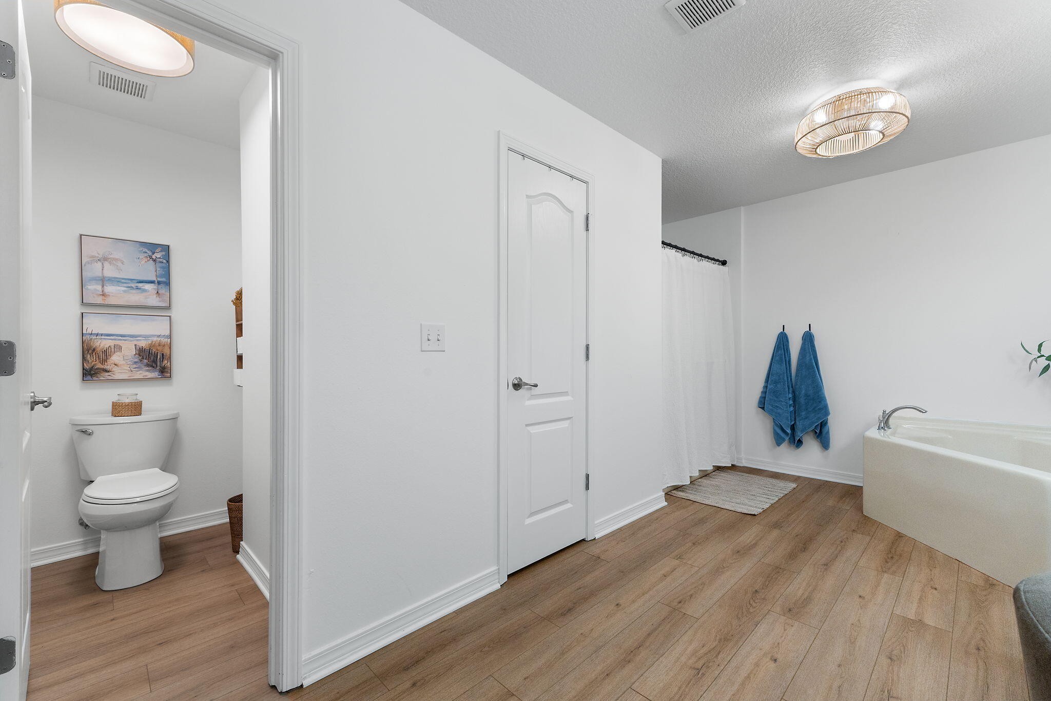 HOLLEY BY THE SEA - Residential
