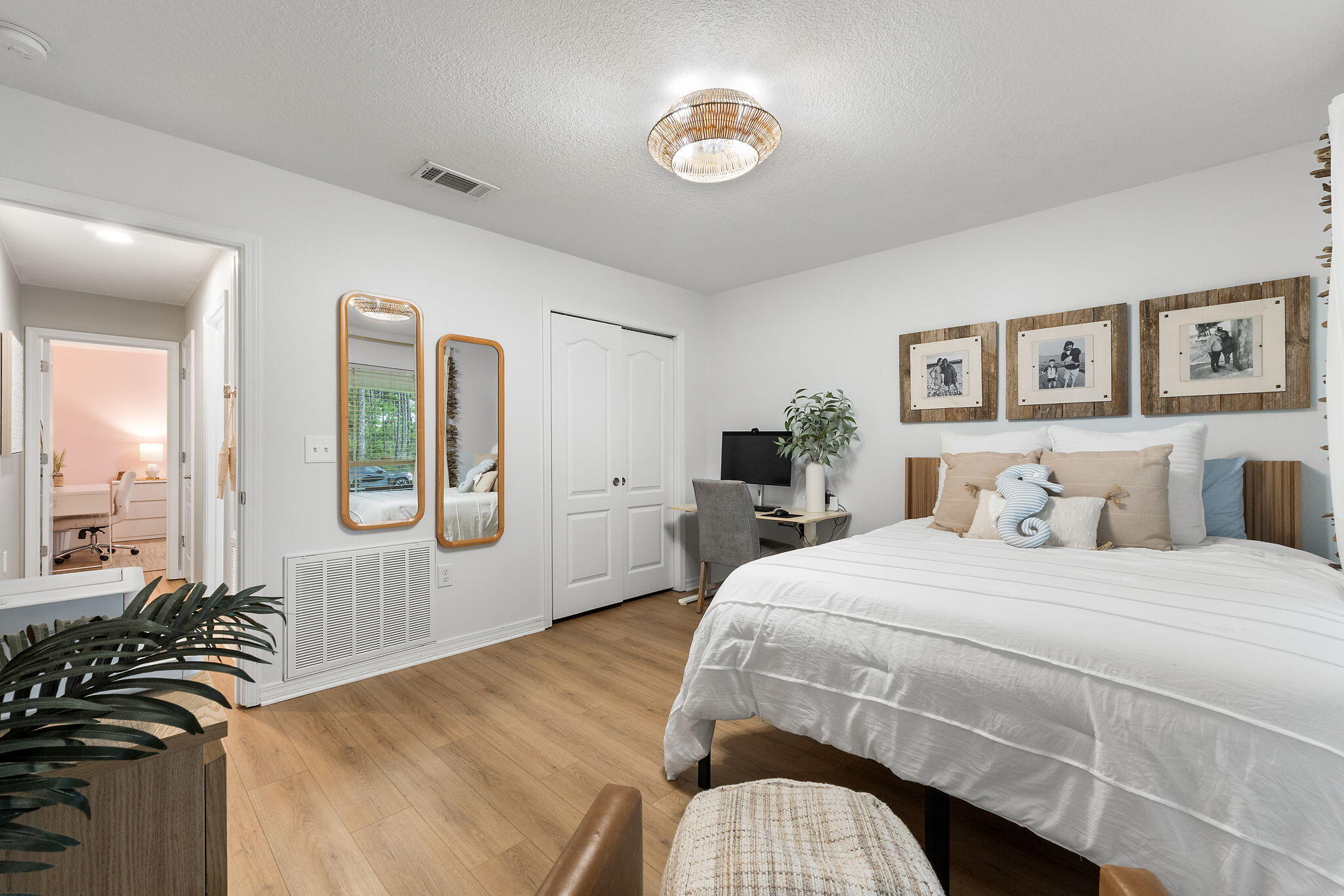 HOLLEY BY THE SEA - Residential