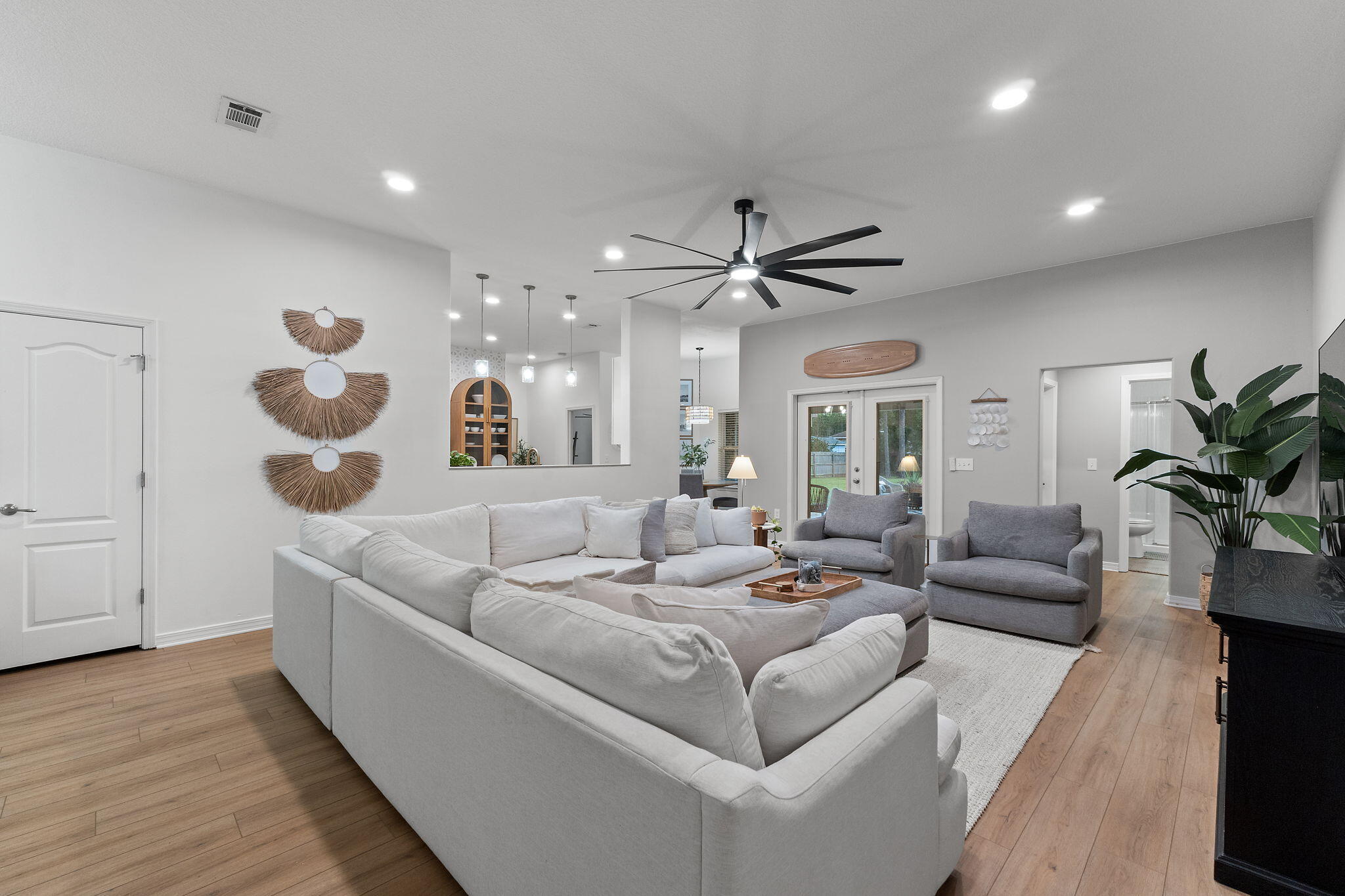 HOLLEY BY THE SEA - Residential
