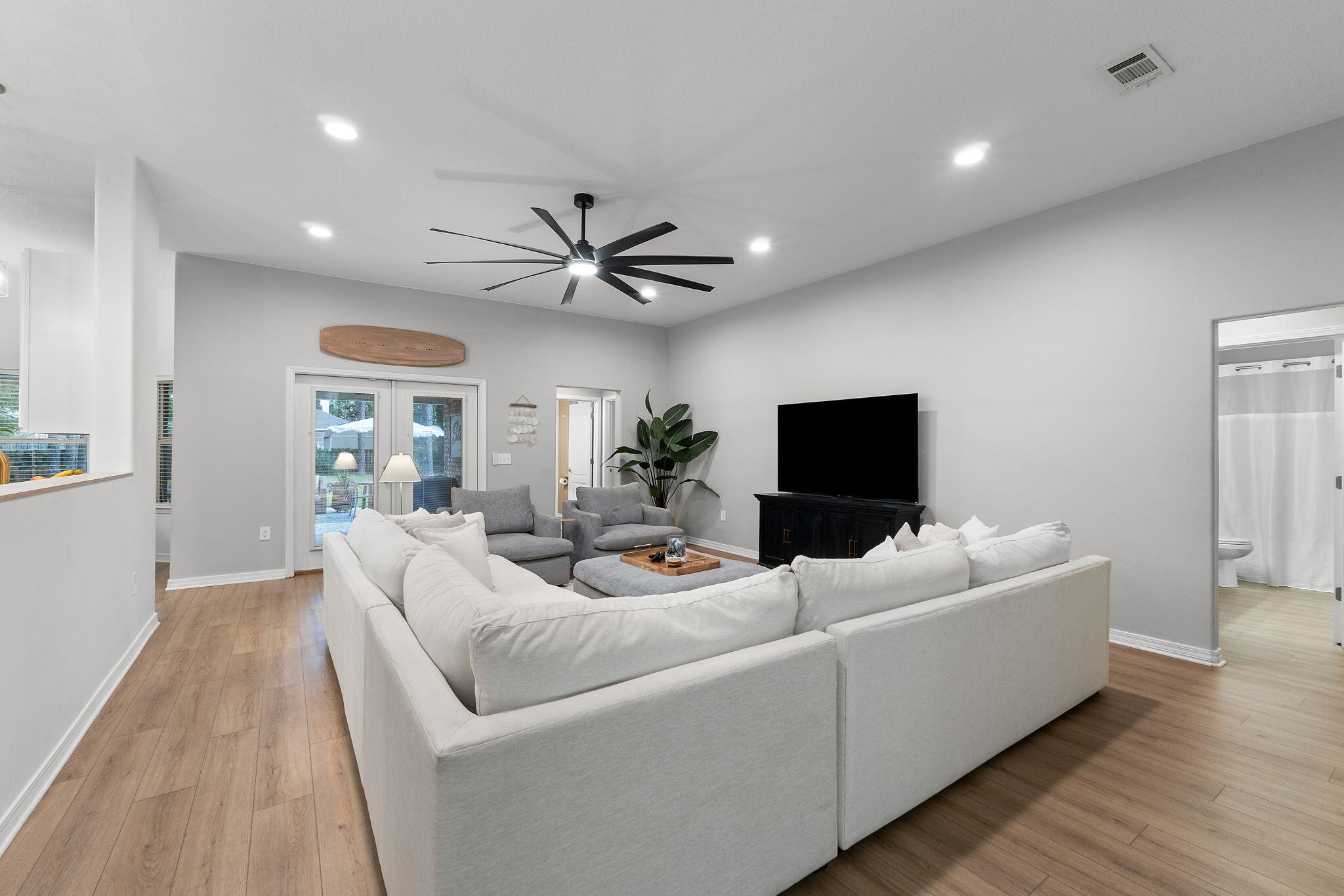 HOLLEY BY THE SEA - Residential