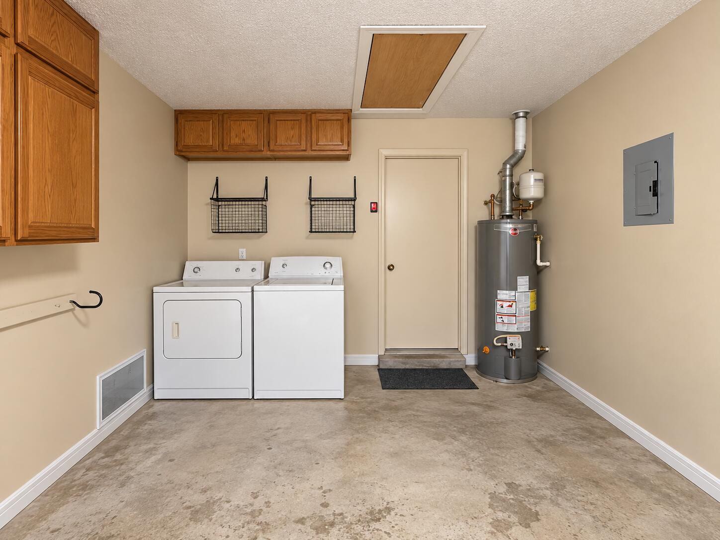 BLUE PINE VILLAGE AMENDED - Residential Lease