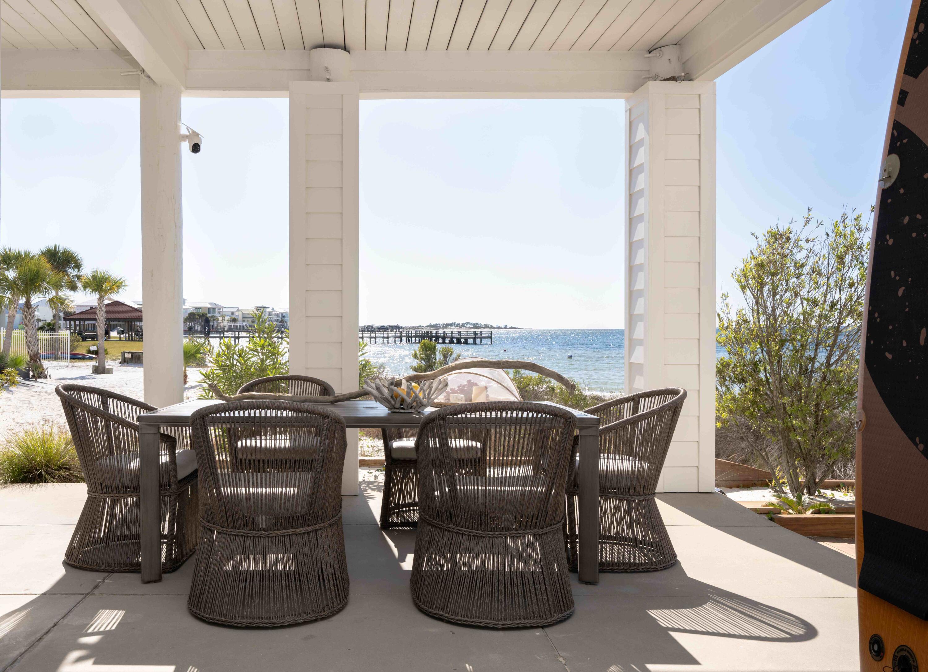 BY THE SEA - Residential