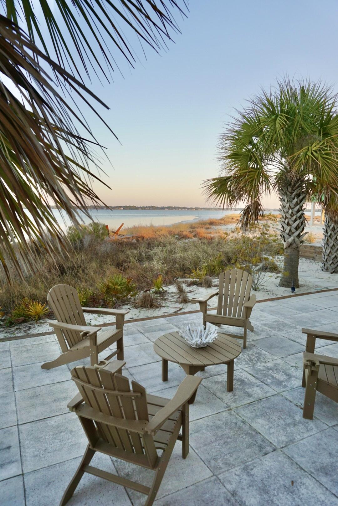 BY THE SEA - Residential