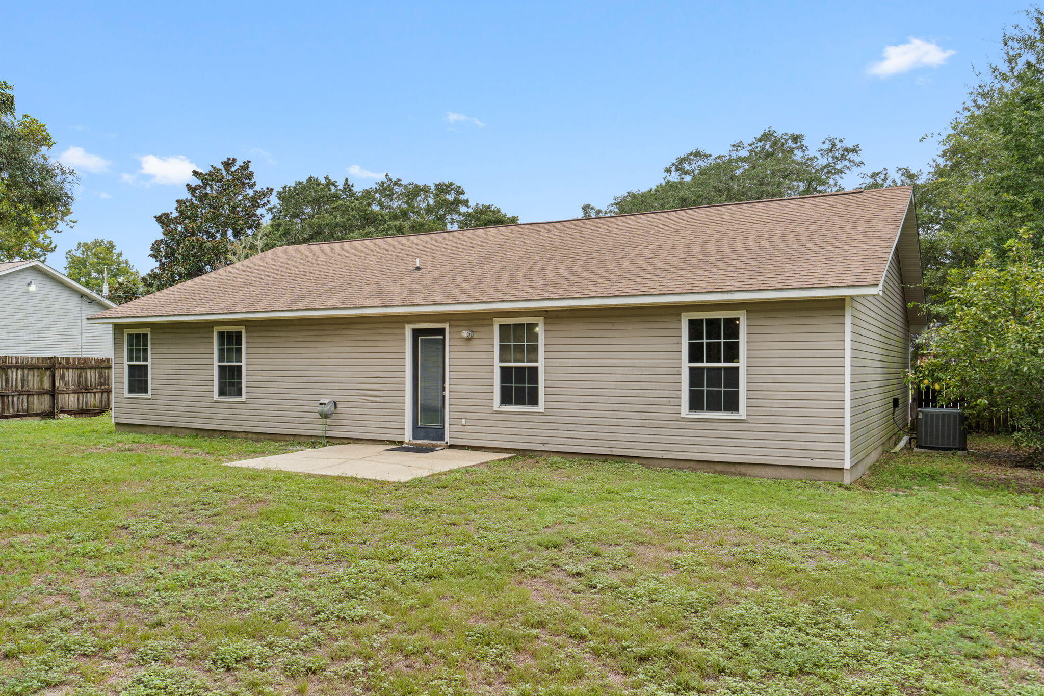 COUNTRY BREEZE ESTATES - Residential