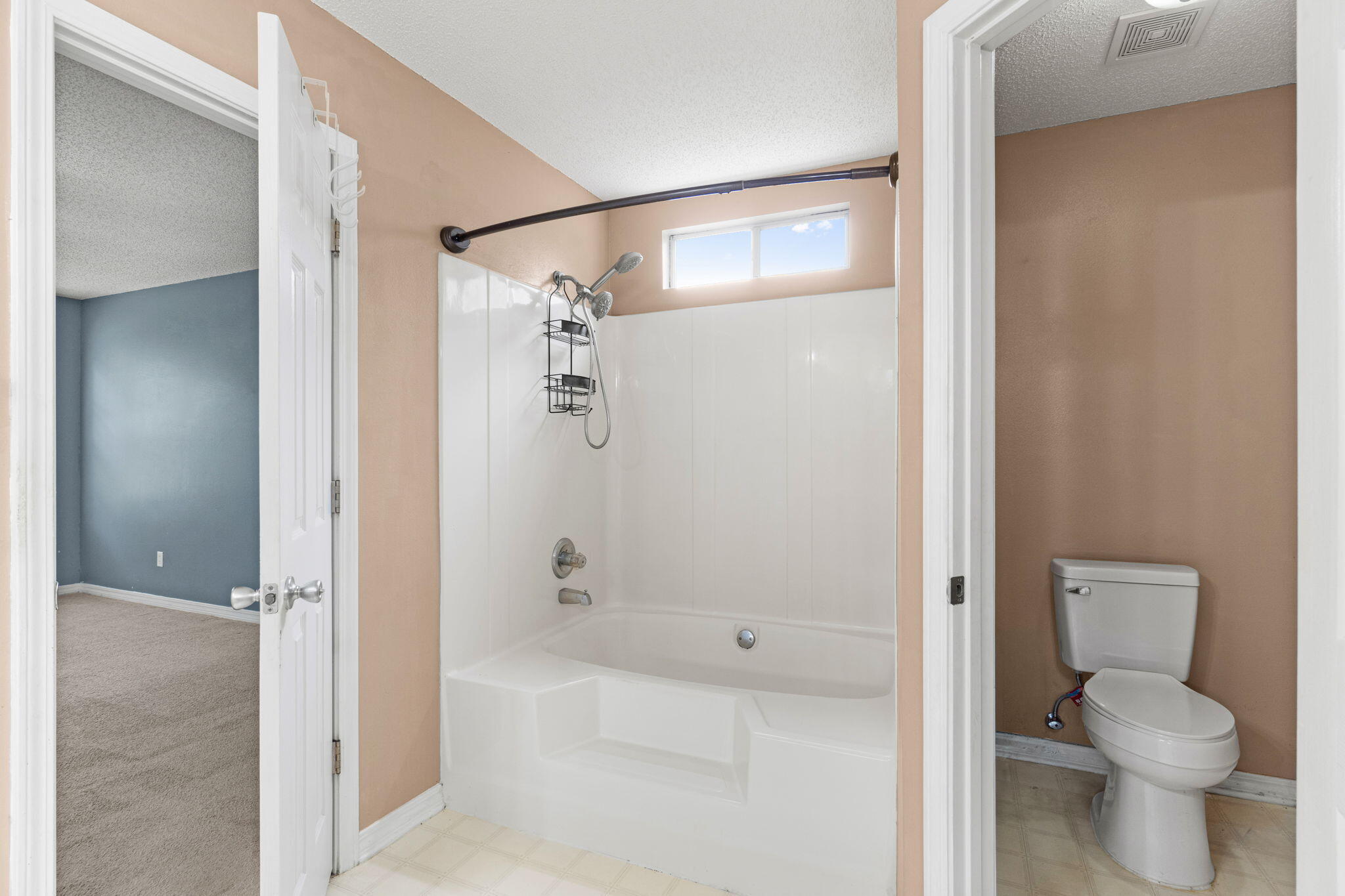 COUNTRY BREEZE ESTATES - Residential