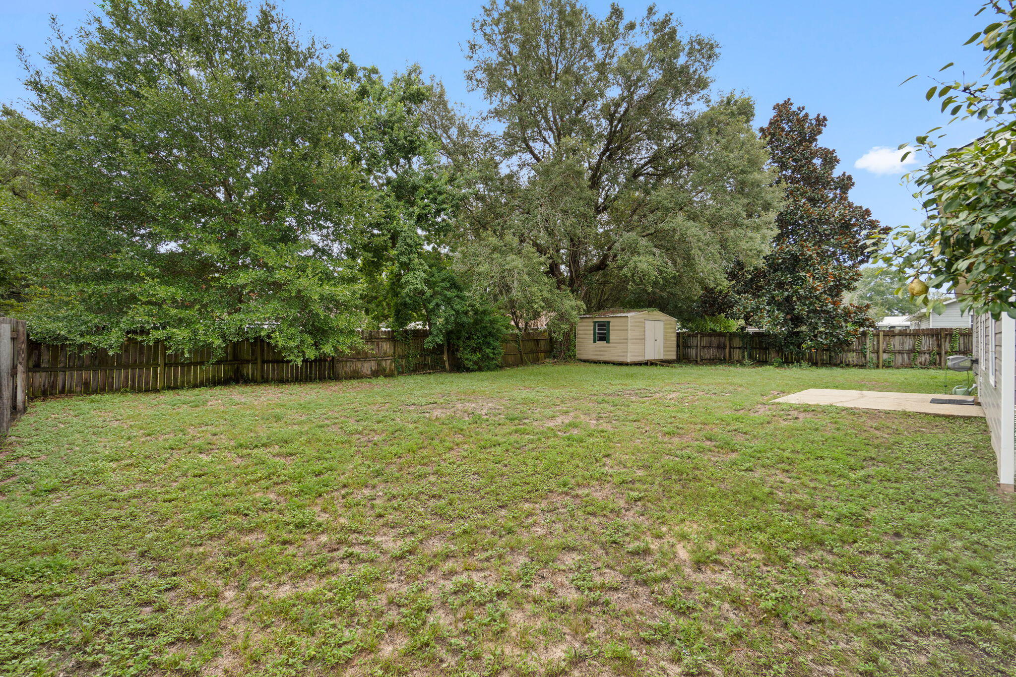 COUNTRY BREEZE ESTATES - Residential