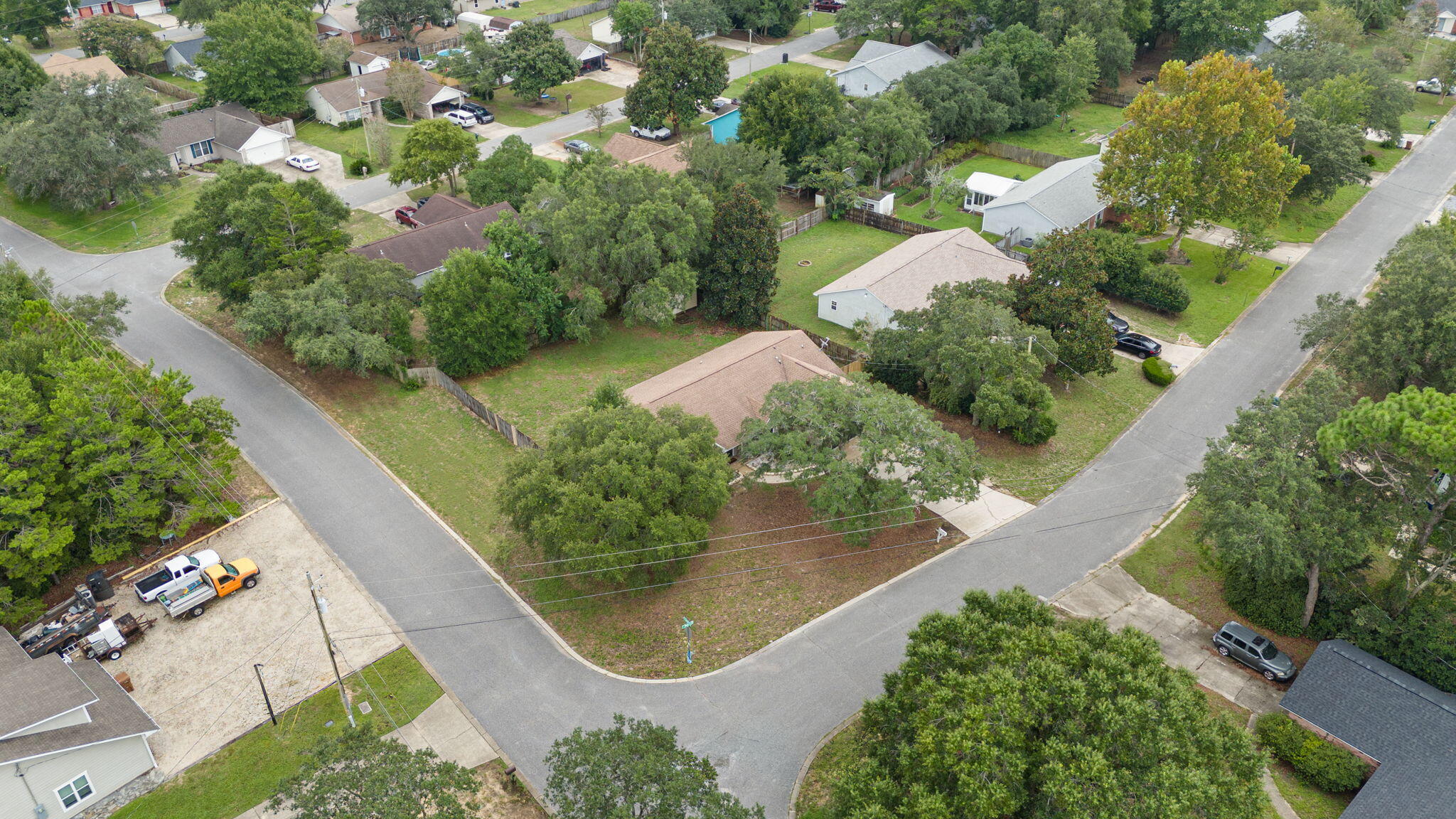 COUNTRY BREEZE ESTATES - Residential