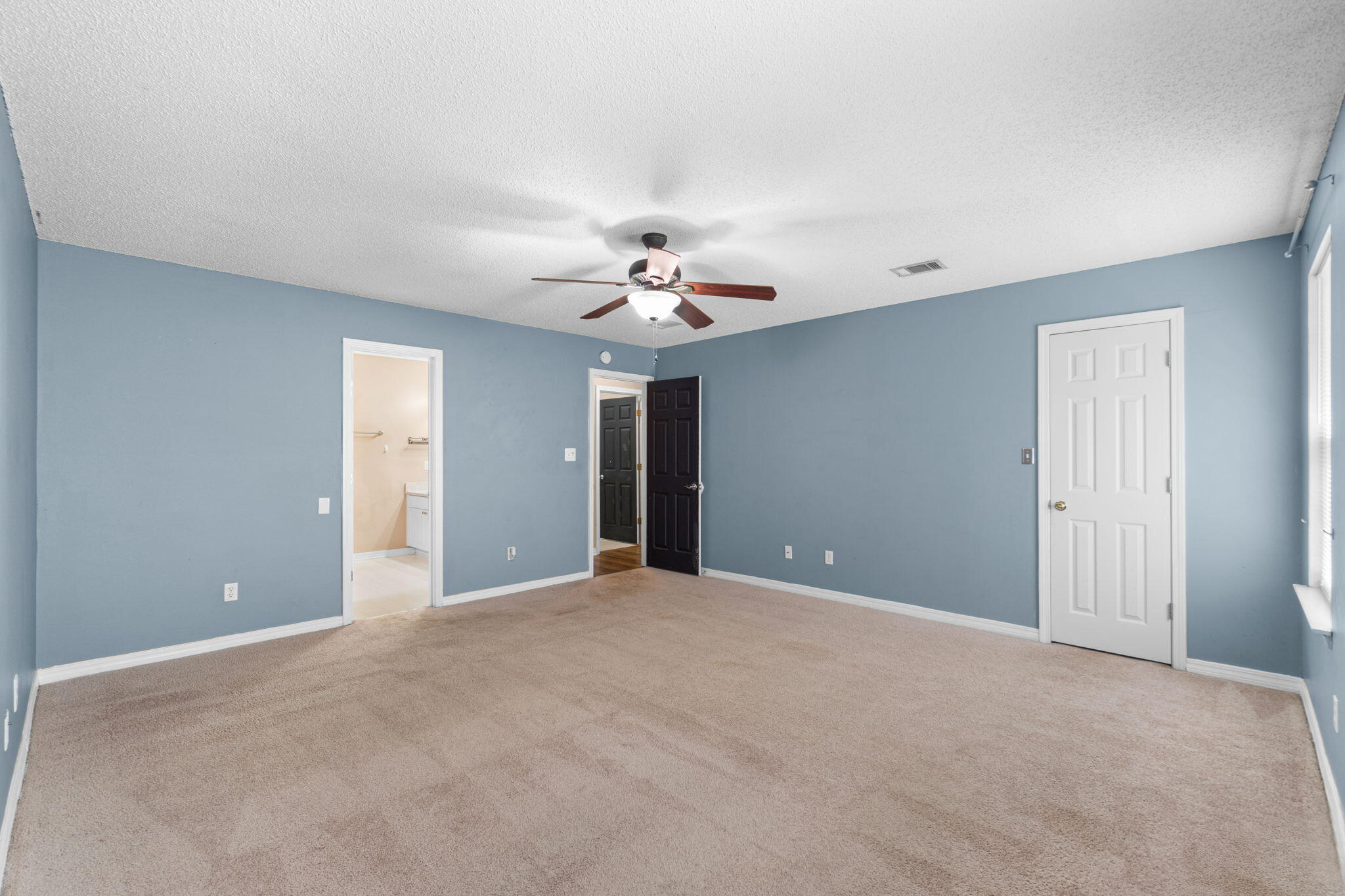 COUNTRY BREEZE ESTATES - Residential
