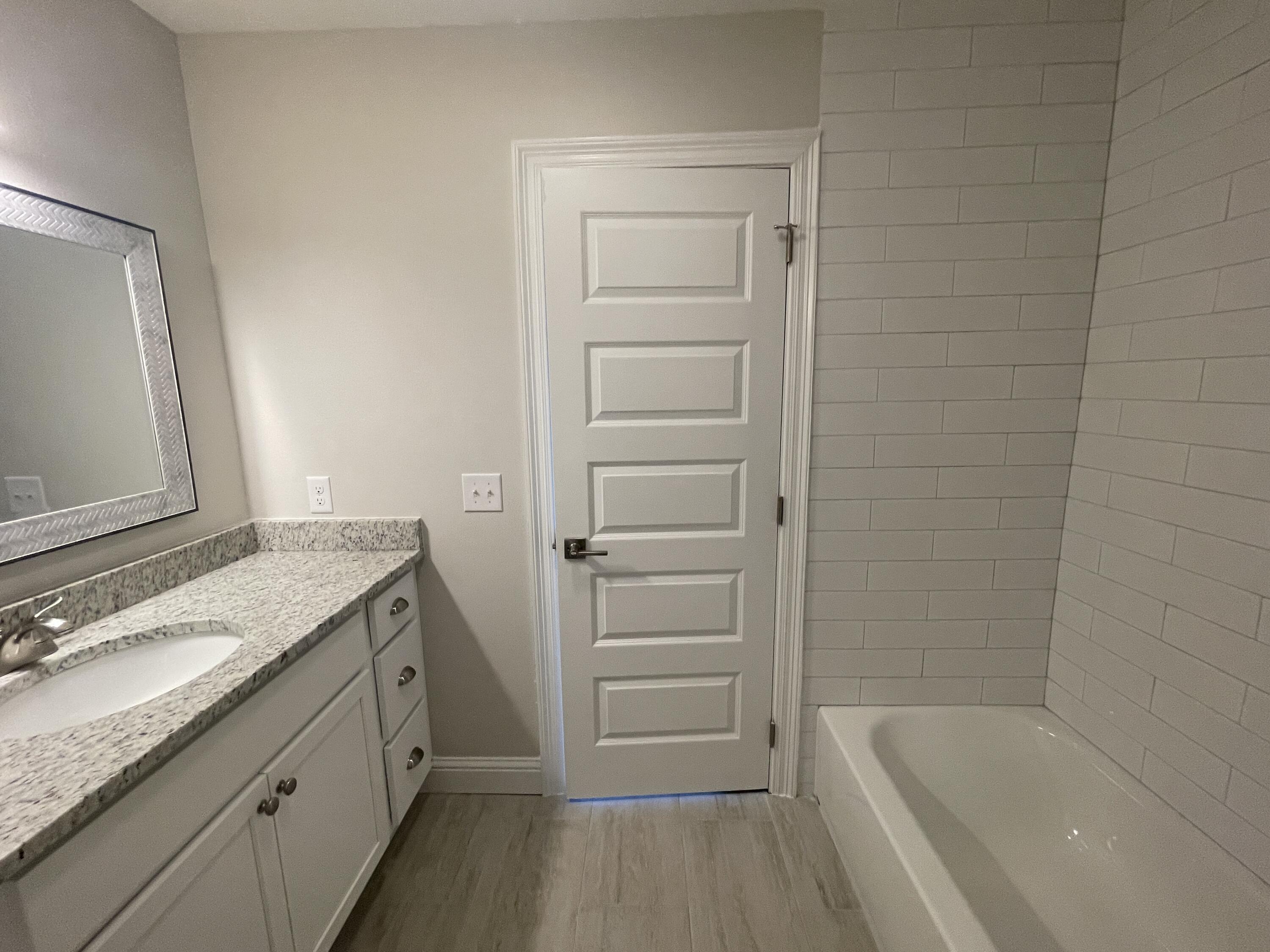 BLUEWATER COMMON - Residential Lease