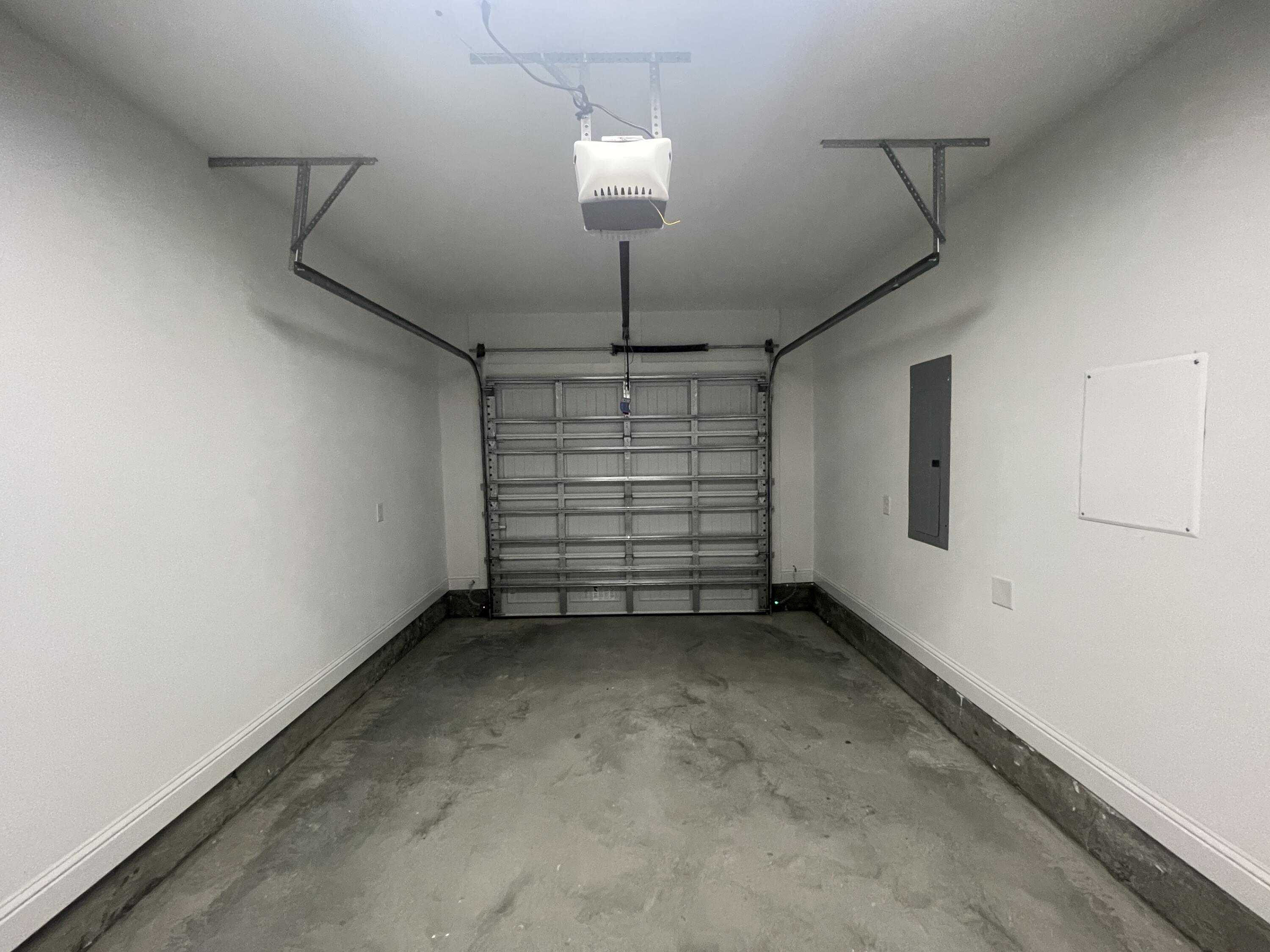 BLUEWATER COMMON - Residential Lease