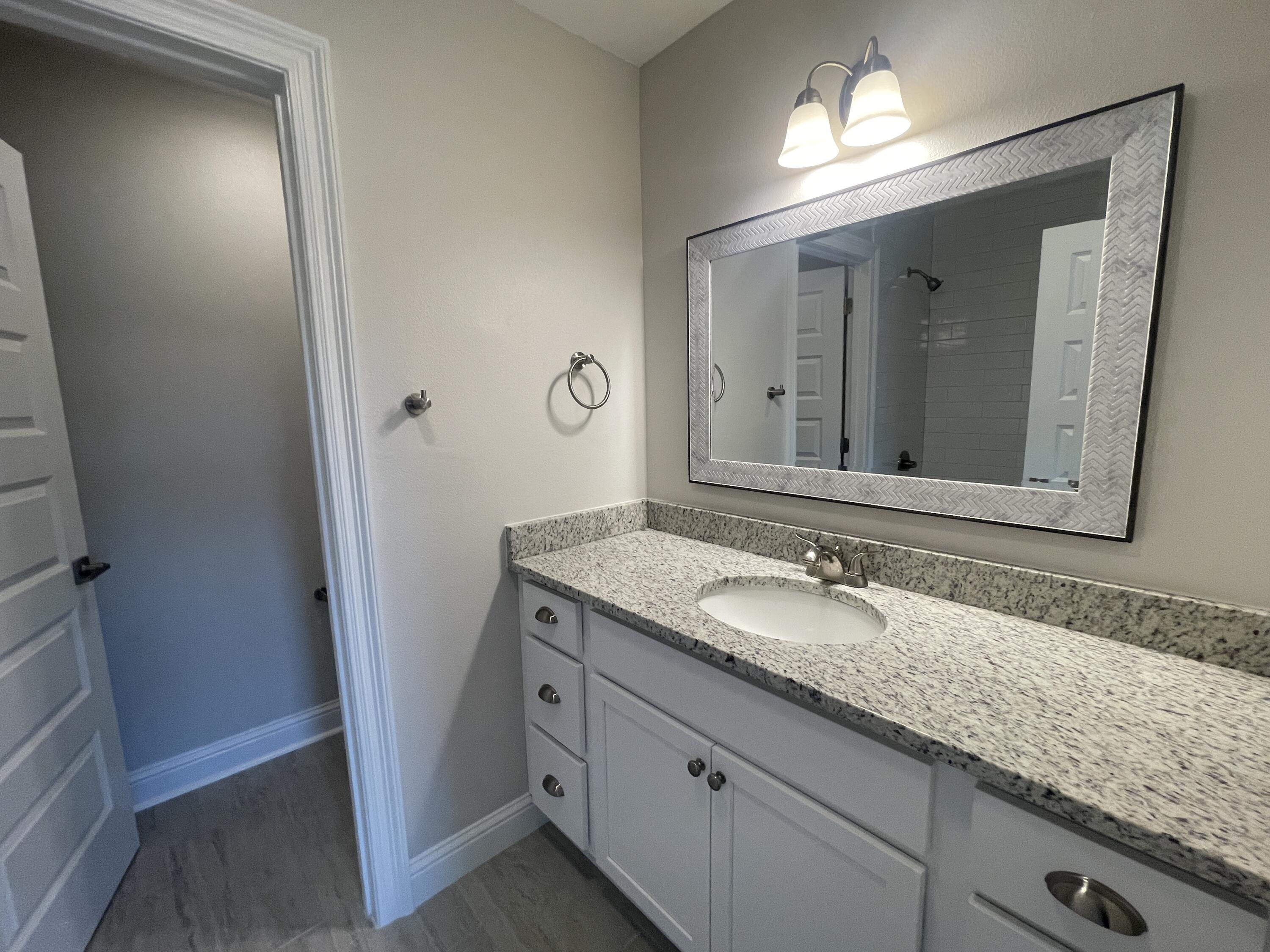 BLUEWATER COMMON - Residential Lease