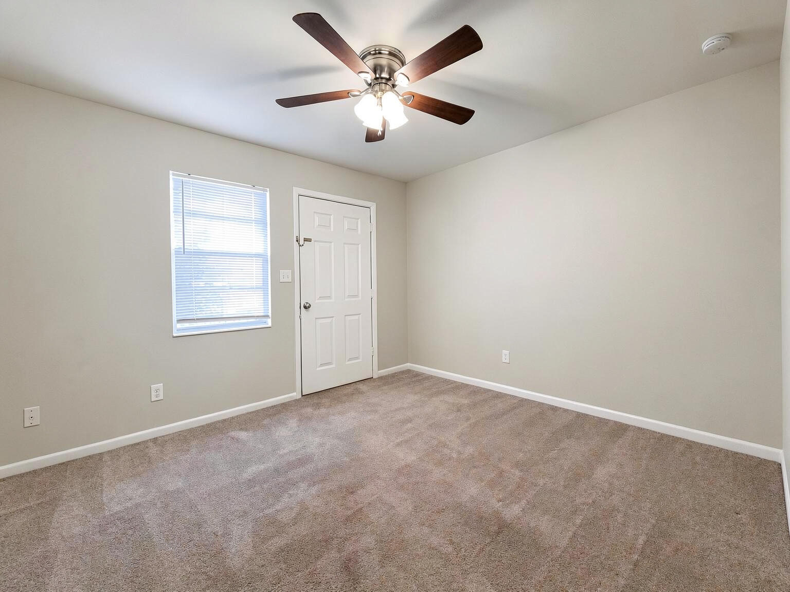 PORT DIXIE COM - Residential Lease