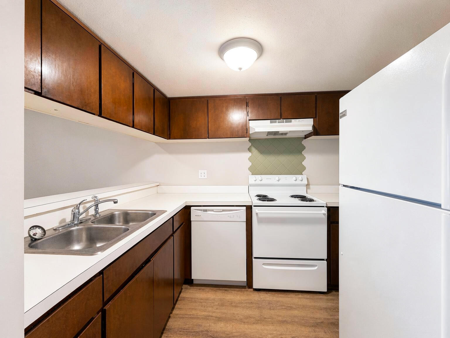 PORT DIXIE COM - Residential Lease