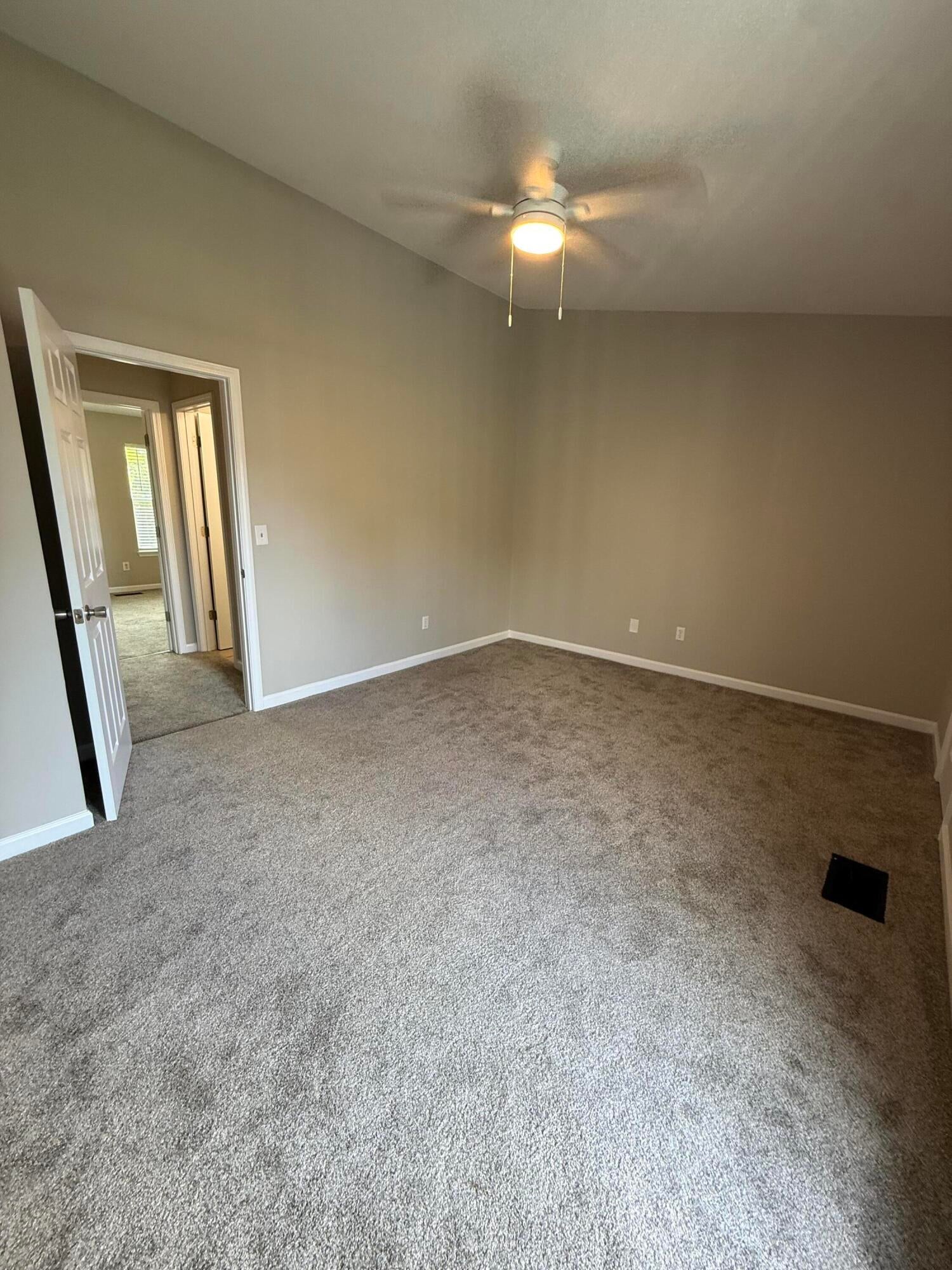 BROWNSVILLE STATION - Residential Lease