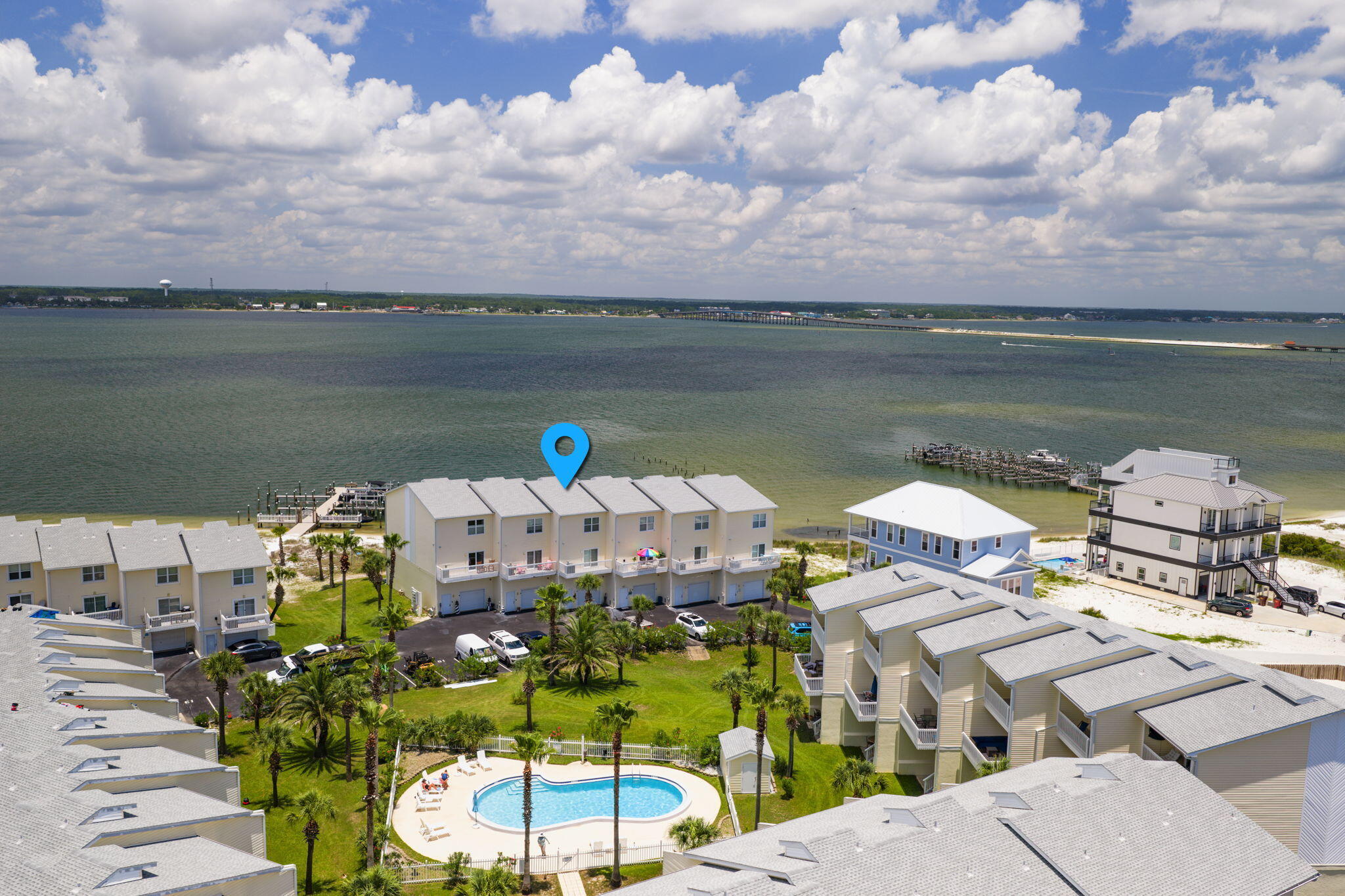 PARADISE POINT T/H - Residential