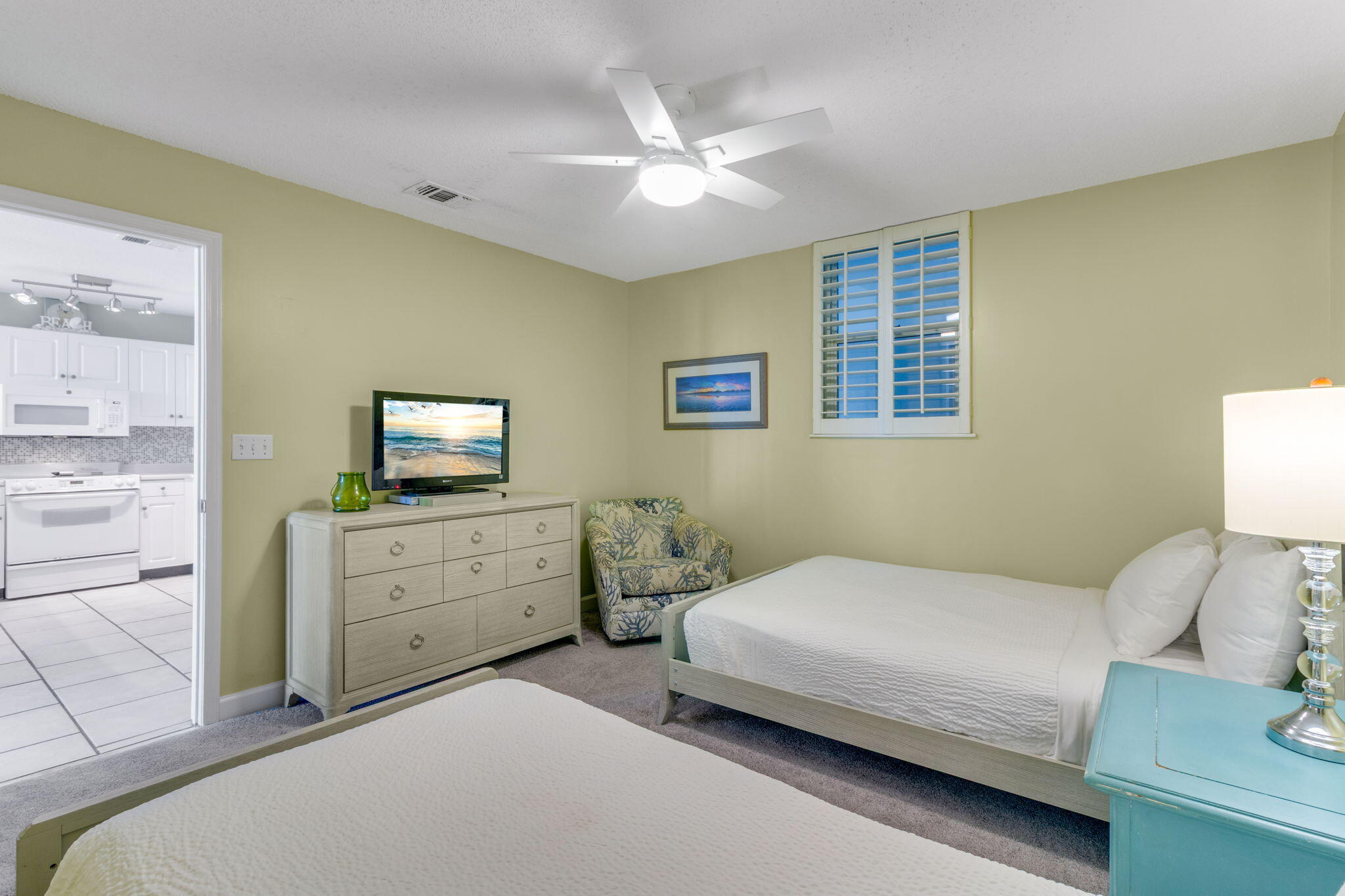 LEEWARD KEY - Residential