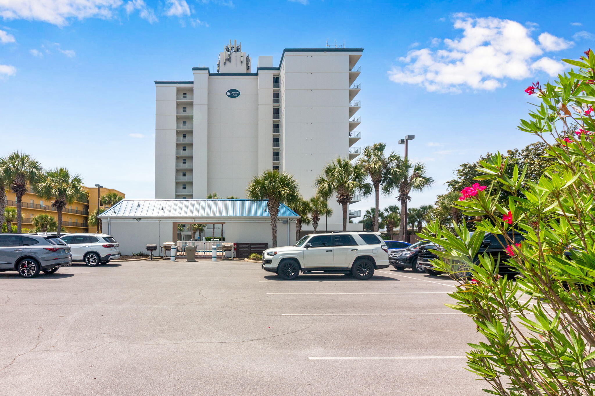LEEWARD KEY - Residential