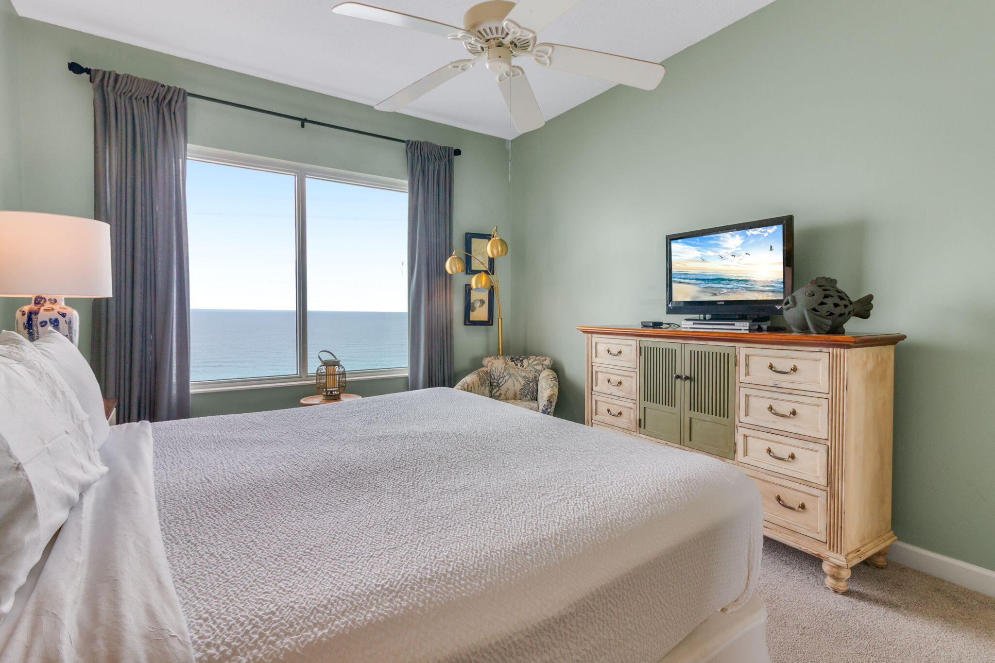 LEEWARD KEY - Residential